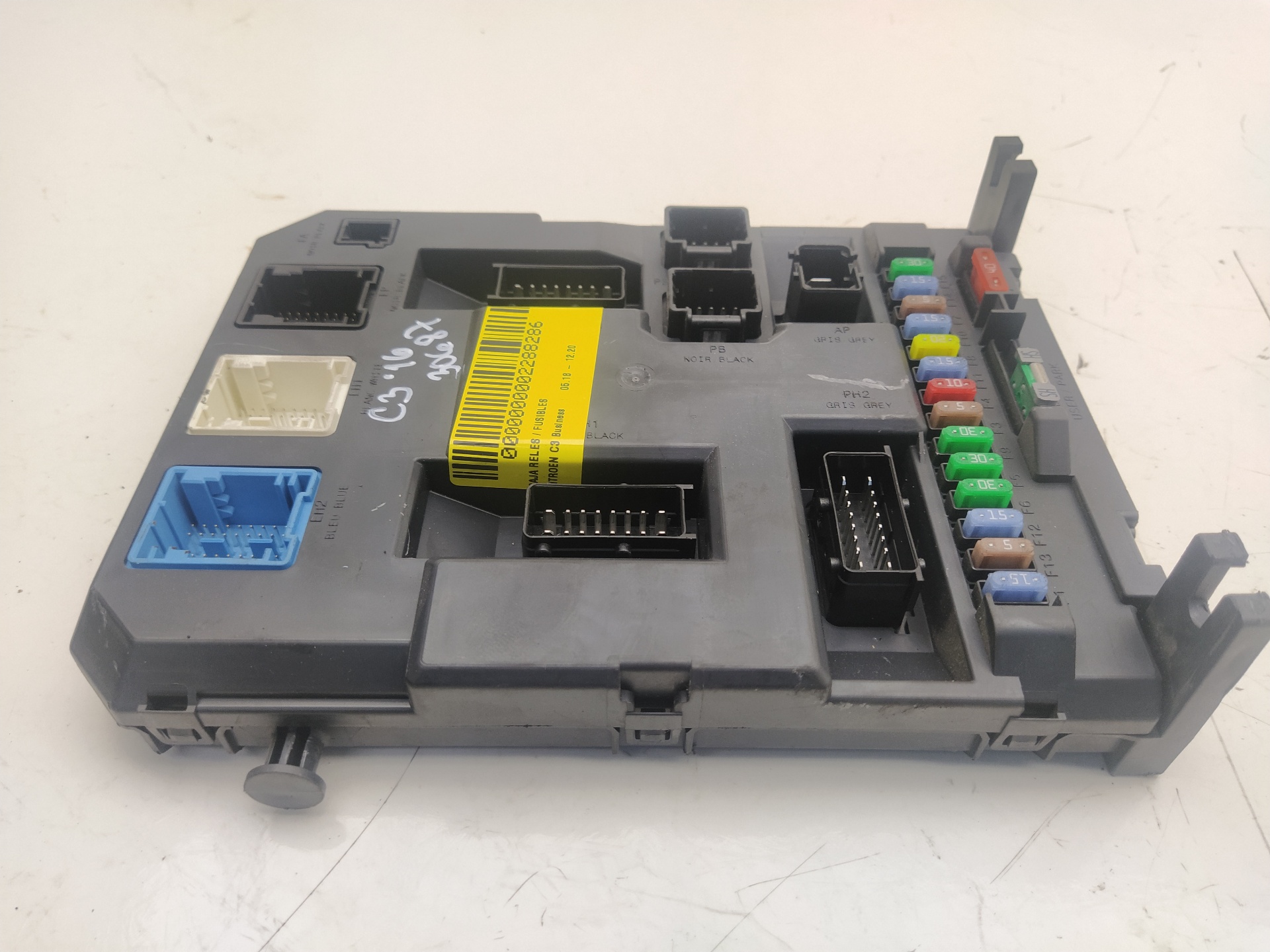 CITROËN C3 2 generation (2009-2016) Fuse Box 9666952080 21102172