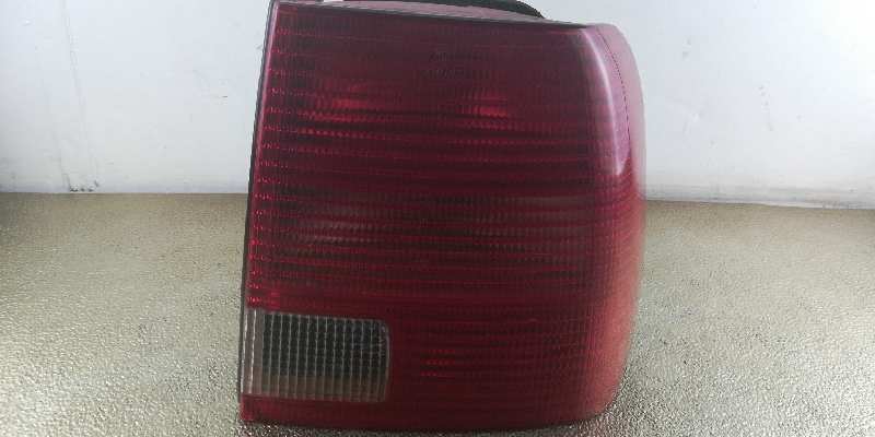 VOLKSWAGEN Passat B5 (1996-2005) Rear Right Taillight Lamp 3B5945096F, 3B5945257 18458553