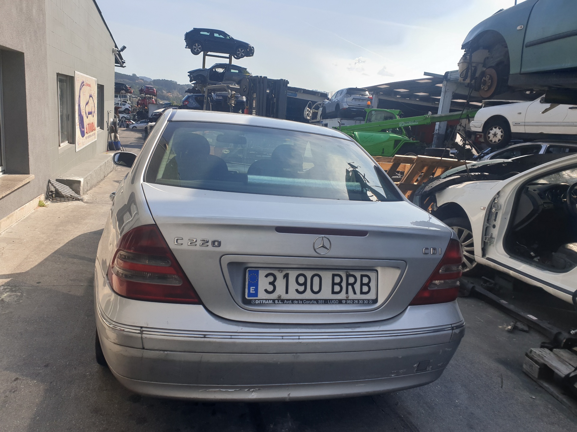 MERCEDES-BENZ C-Class W203/S203/CL203 (2000-2008) Venstre baglygte 2038200164 21471433