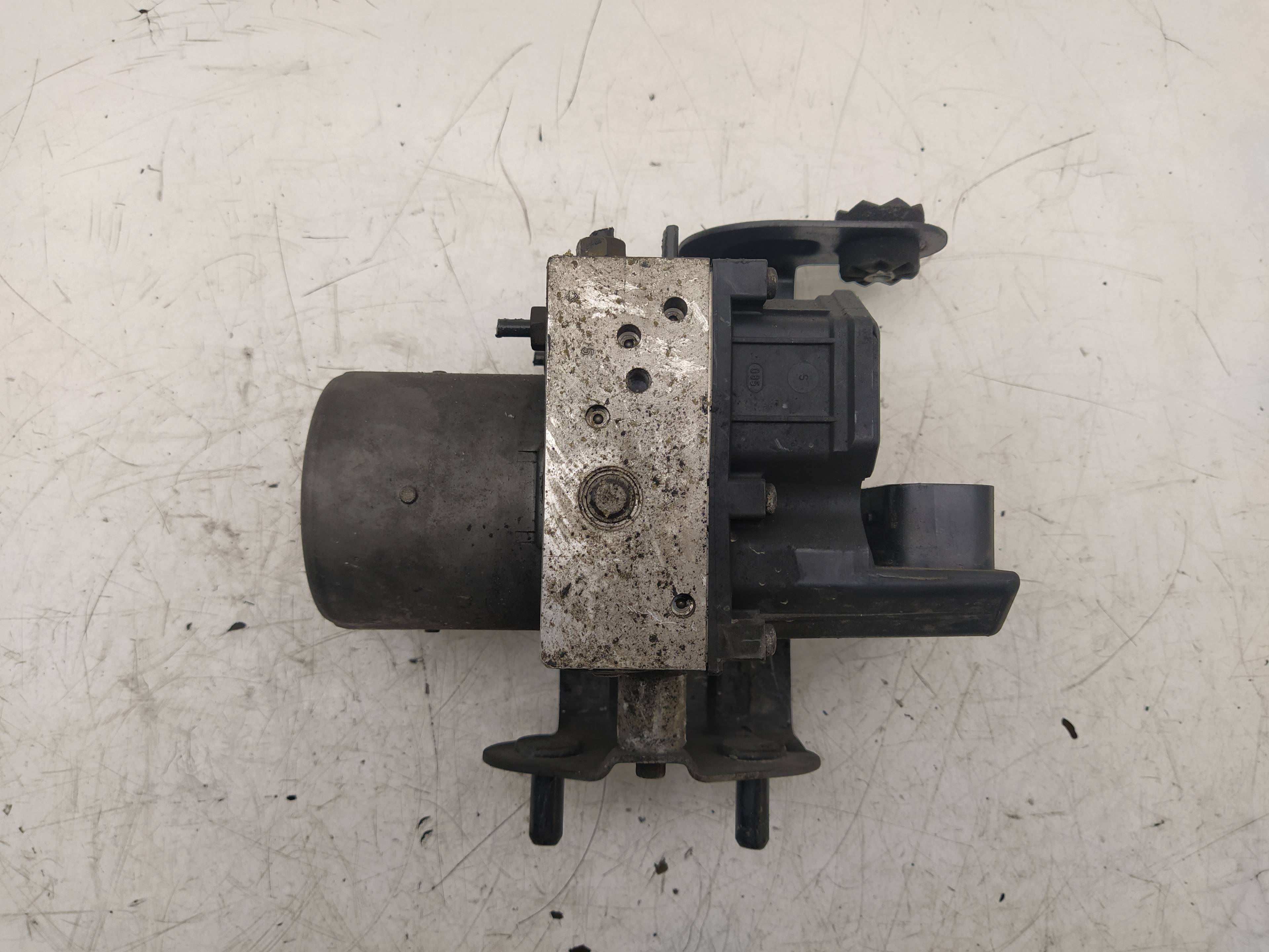 TOYOTA 75 1 generation (1999-2005) ABS pump 0265800001 18626244