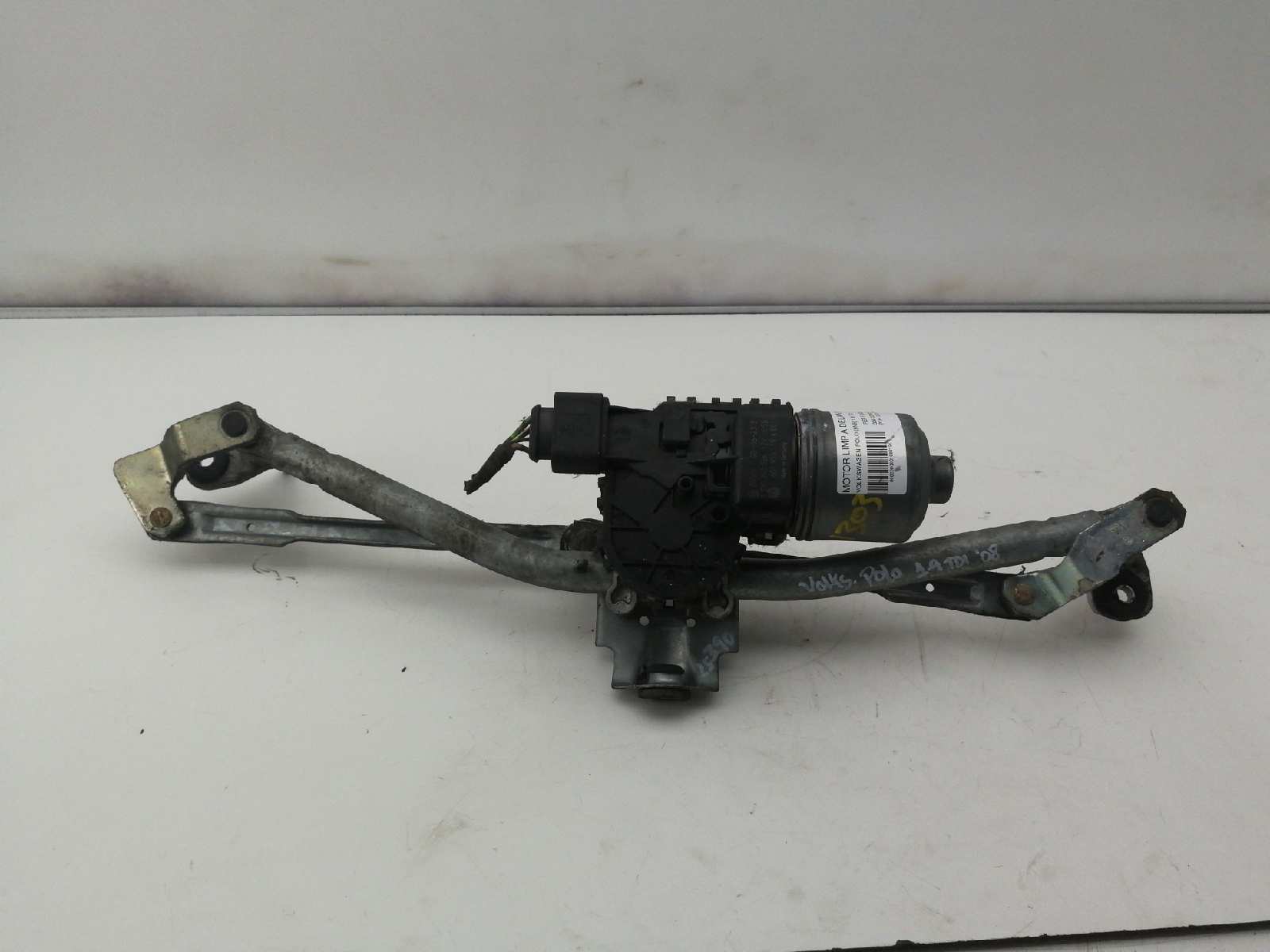 TOYOTA Polo 4 generation (2001-2009) Front Windshield Wiper Mechanism 6Q1955023E, 3397020625, 6Q1955119A 18507345