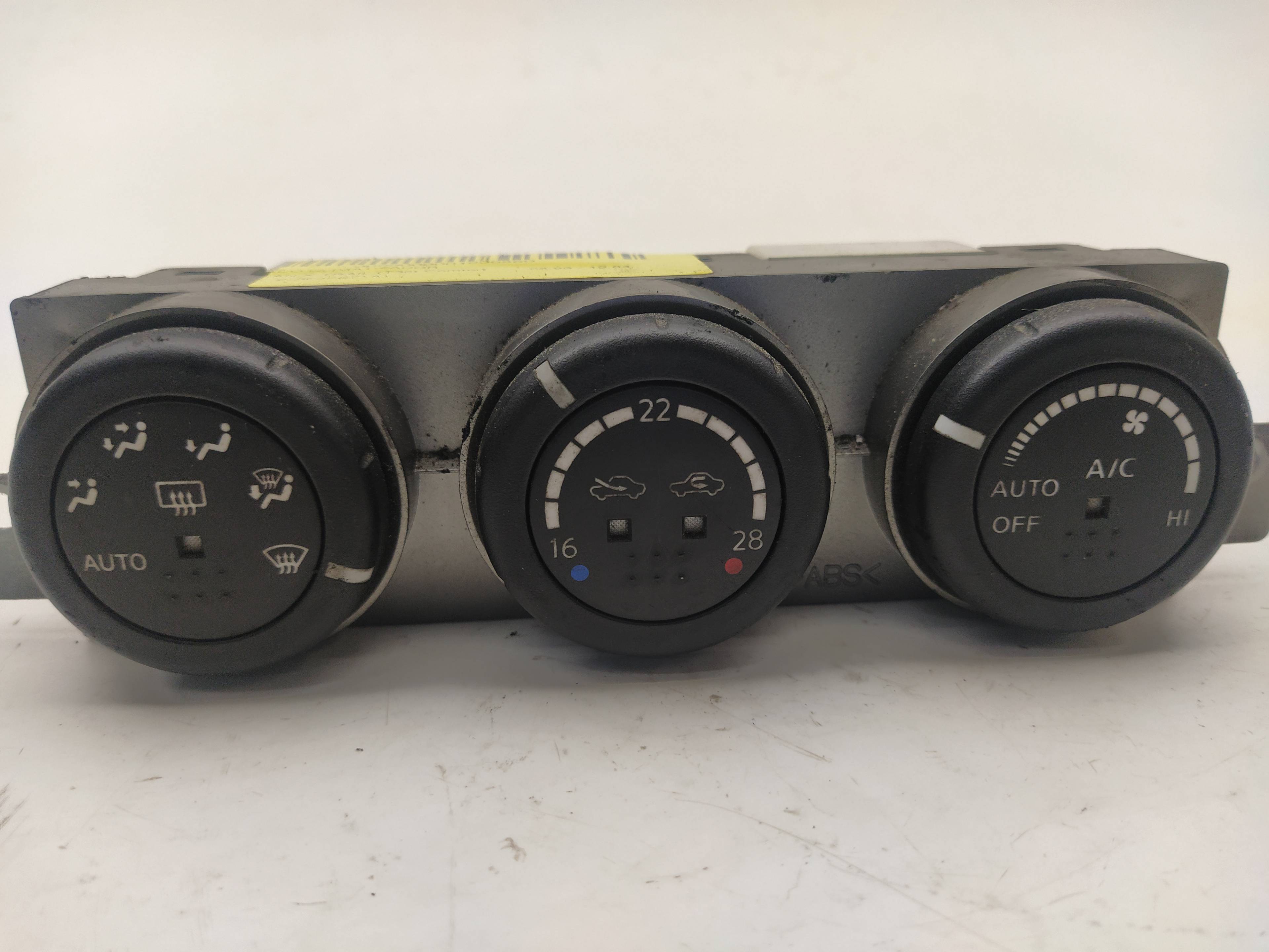 NISSAN X-Trail T30 (2001-2007) Climate  Control Unit 27500ES71A 20565374