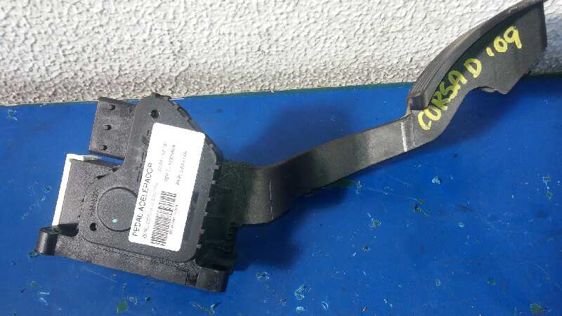 OPEL Corsa D (2006-2020) Throttle Pedal 13305804 25906812