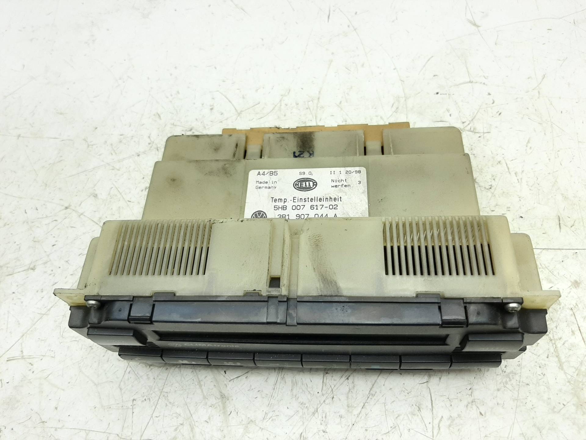 VOLKSWAGEN Passat B5 (1996-2005) Climate  Control Unit 5HB00761702, 3B1907044A 18565006