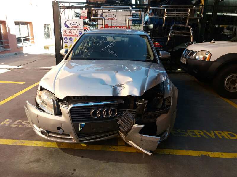 AUDI A4 B6/8E (2000-2005) Ușa spate dreapta 8E0833052J 18411384