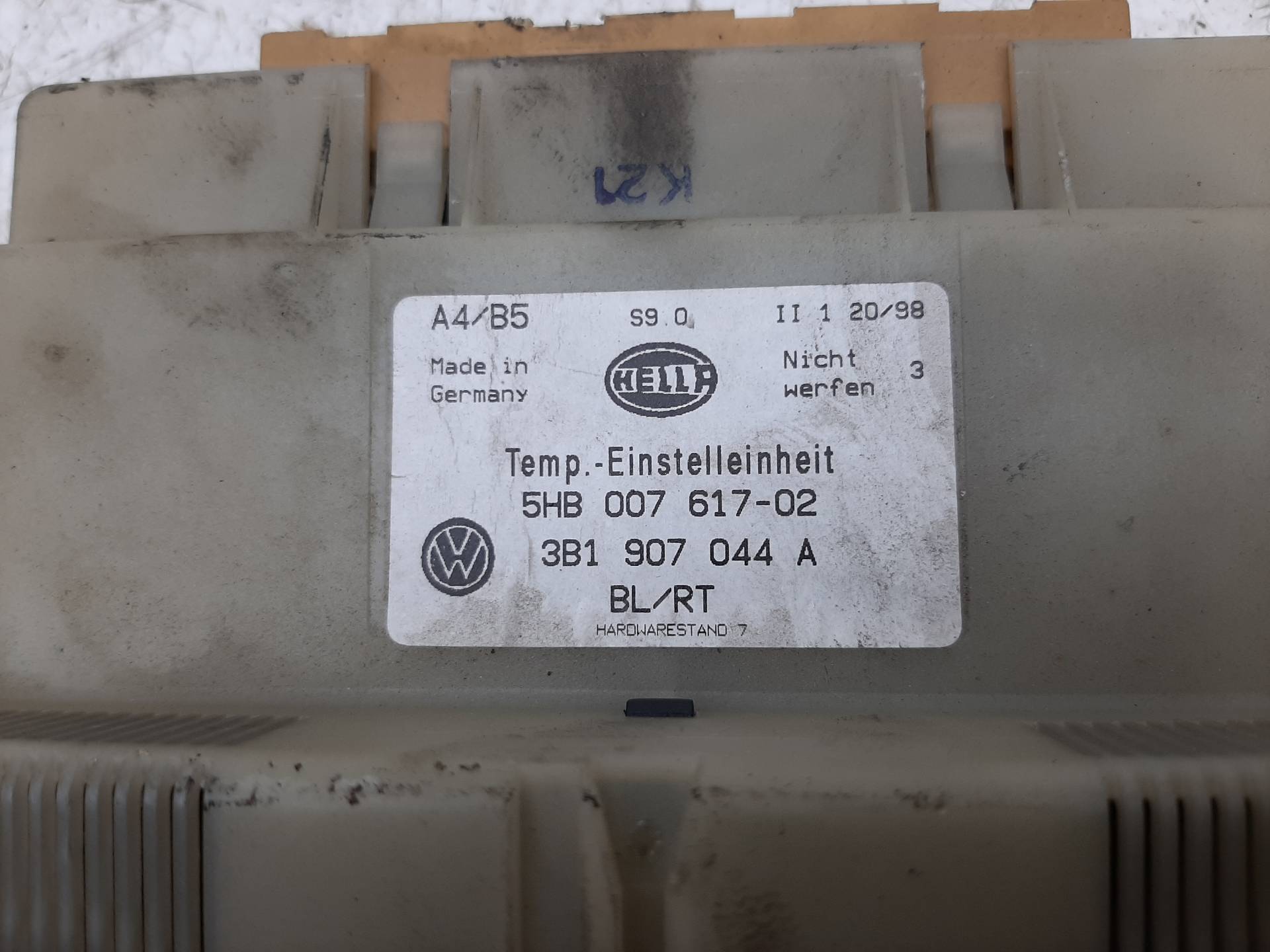 VOLKSWAGEN Passat B5 (1996-2005) Climate  Control Unit 5HB00761702, 3B1907044A 18565006