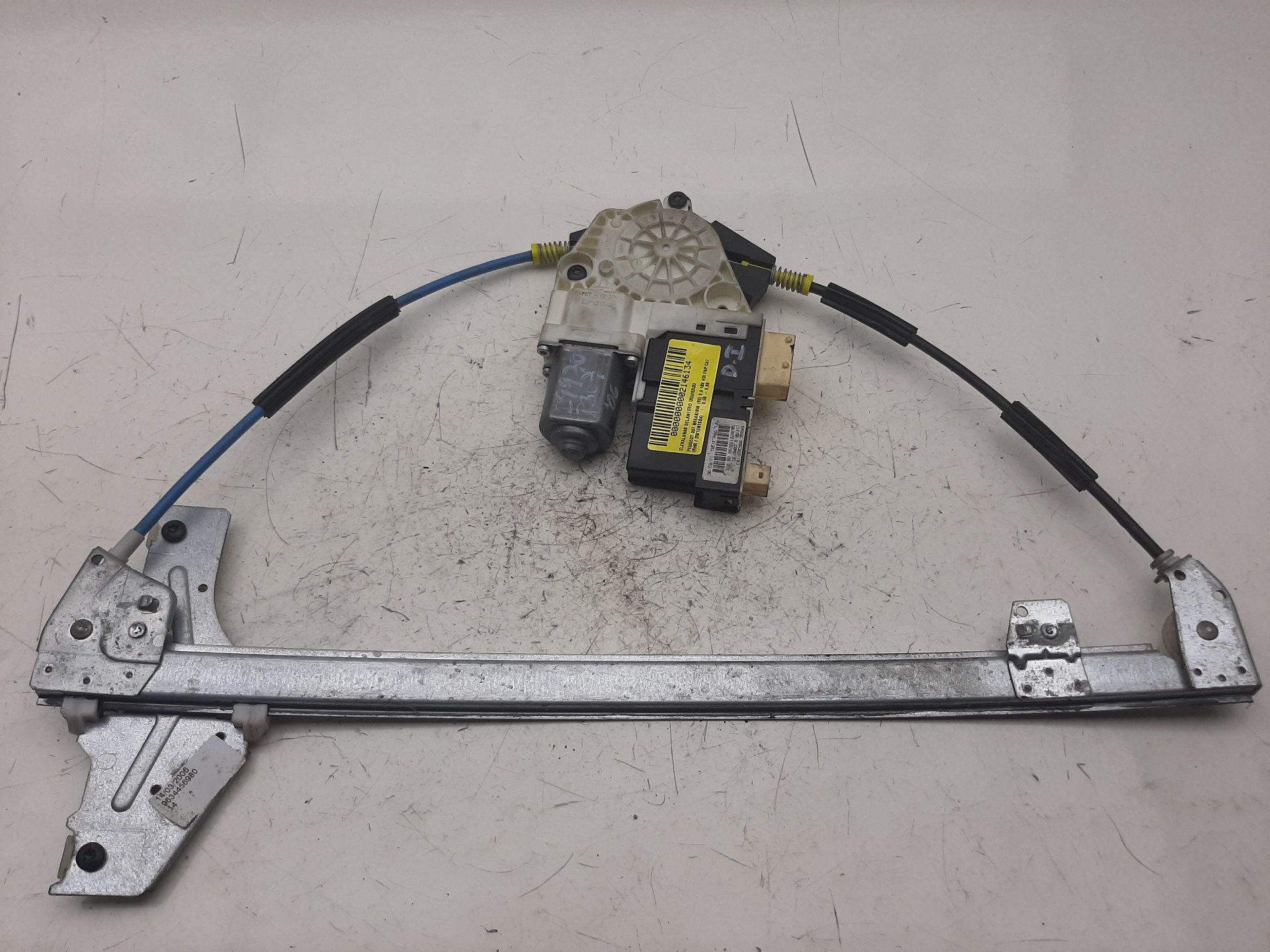 MERCEDES-BENZ 307 1 generation (2001-2008) Front Left Door Window Regulator 997832101 18619669