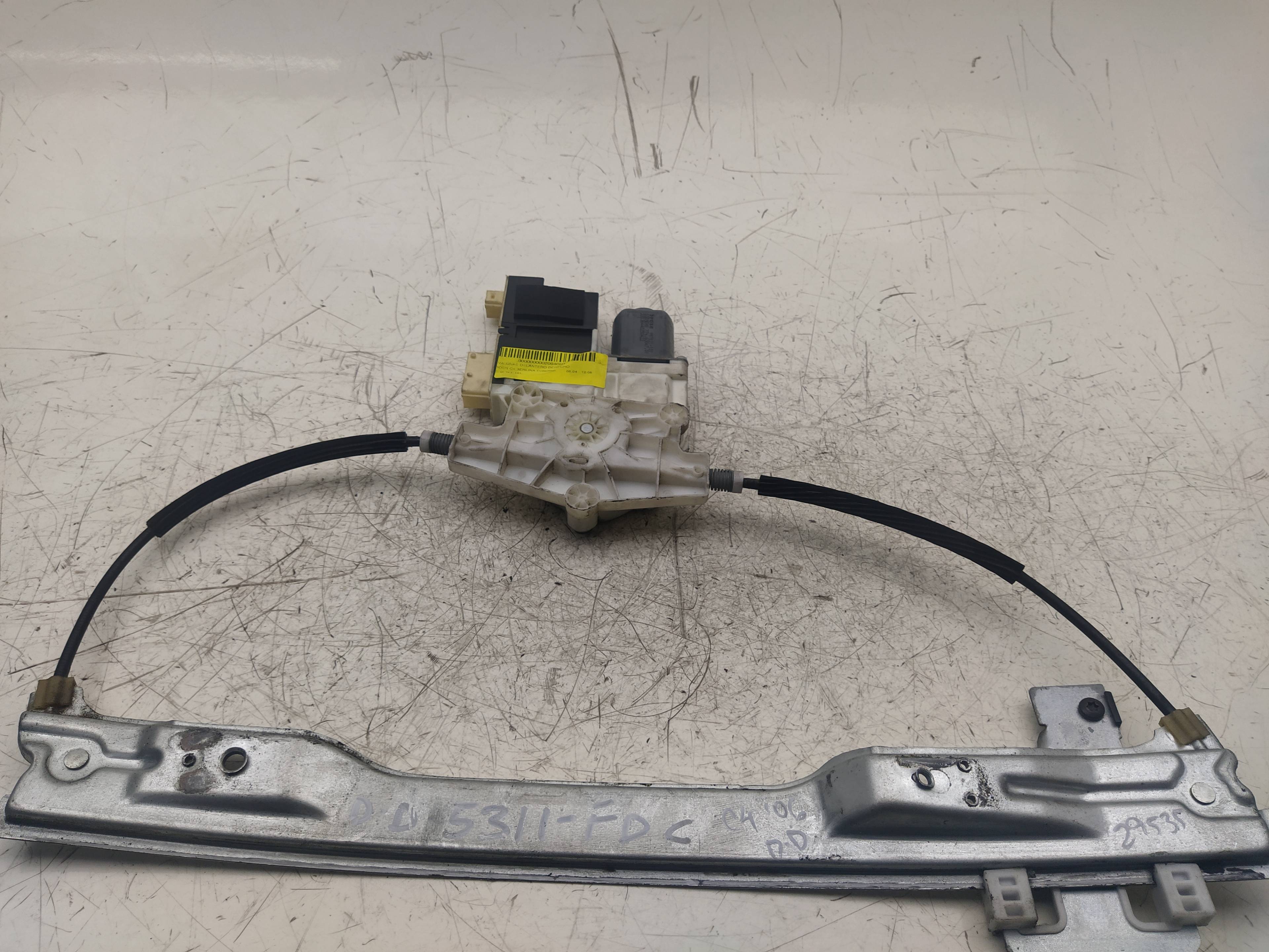 CITROËN C4 1 generation (2004-2011) Front Right Door Window Regulator 997831101 18597764