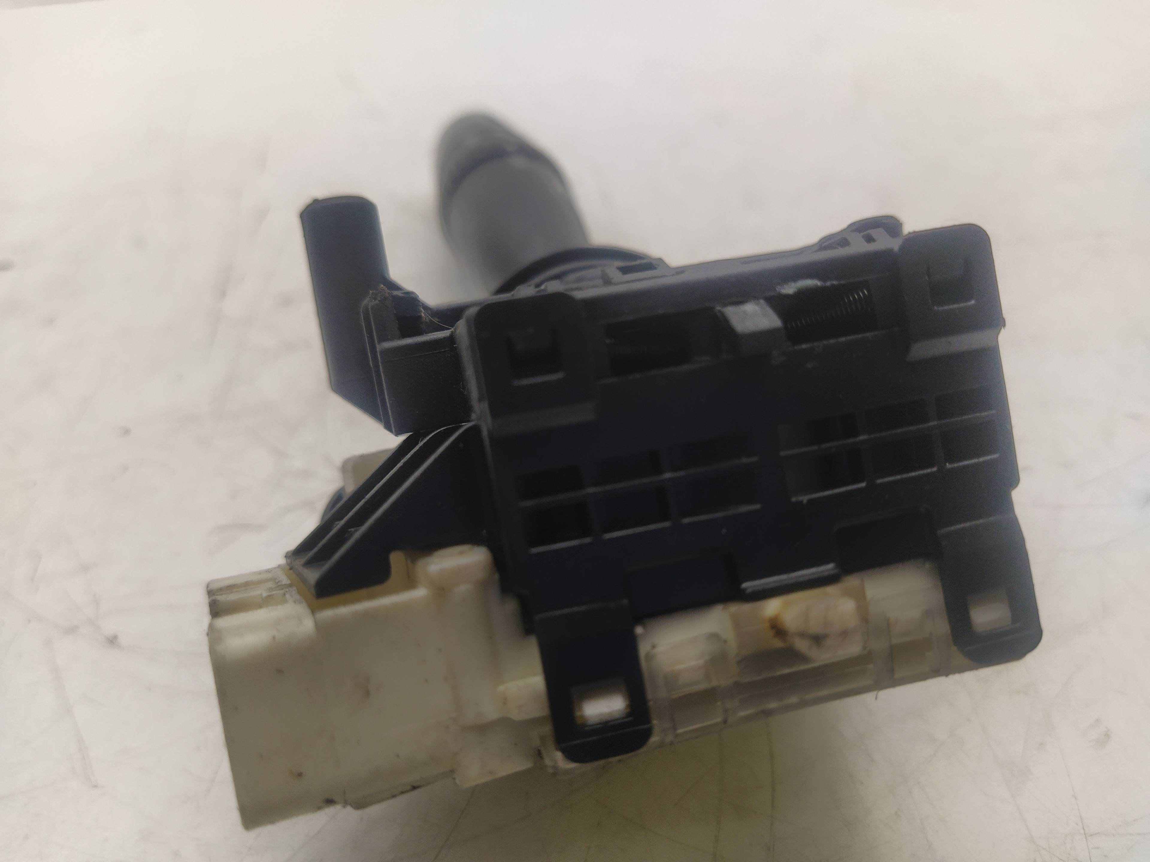 TOYOTA Corolla E120 (2000-2008) Headlight Switch Control Unit 173681 18611941