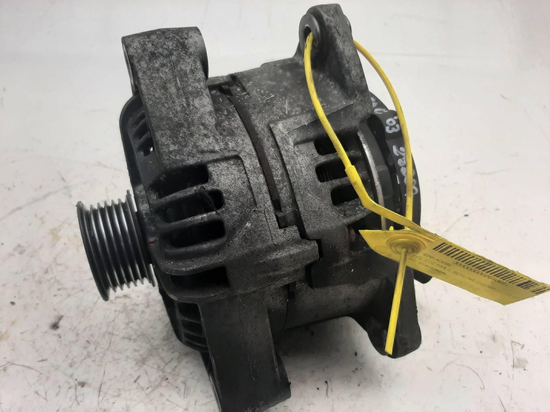 OPEL Vectra C (2002-2005) Alternator 0124525030, 13108596 18576381