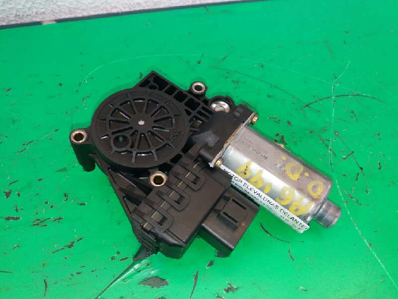 FIAT A3 8L (1996-2003) Front Right Door Window Control Motor 0130821774 18413914