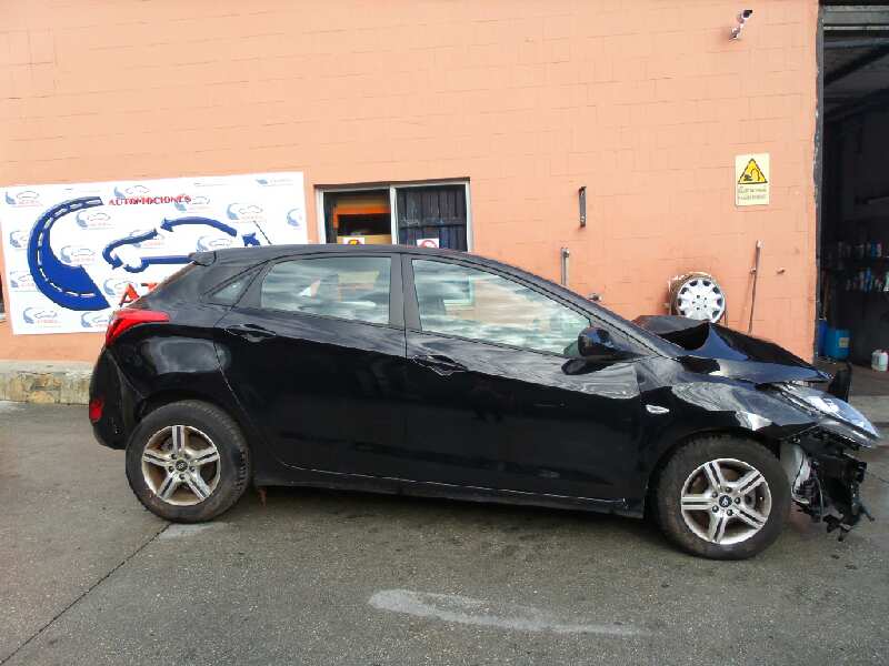 HYUNDAI i30 GD (2 generation) (2012-2017) Bakluke vindusviskermotor 98700A5000 18412350