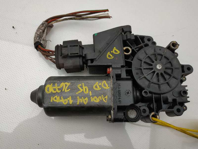 HONDA A4 B5/8D (1994-2001) Motor de control geam ușă dreapta față 113846101 18534402