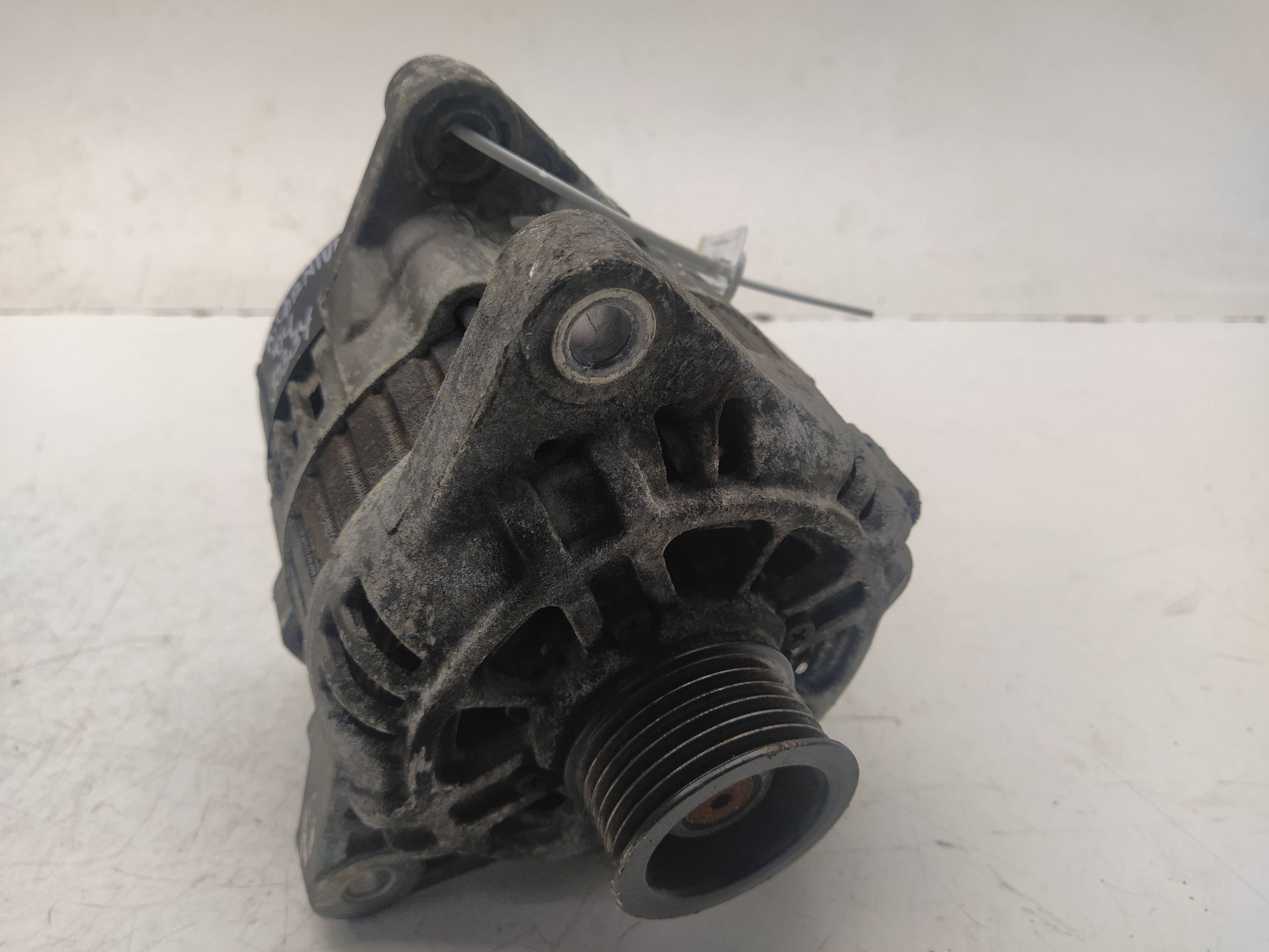 KIA Carnival UP/GQ (1999-2006) Alternator 0K55918300 18630641