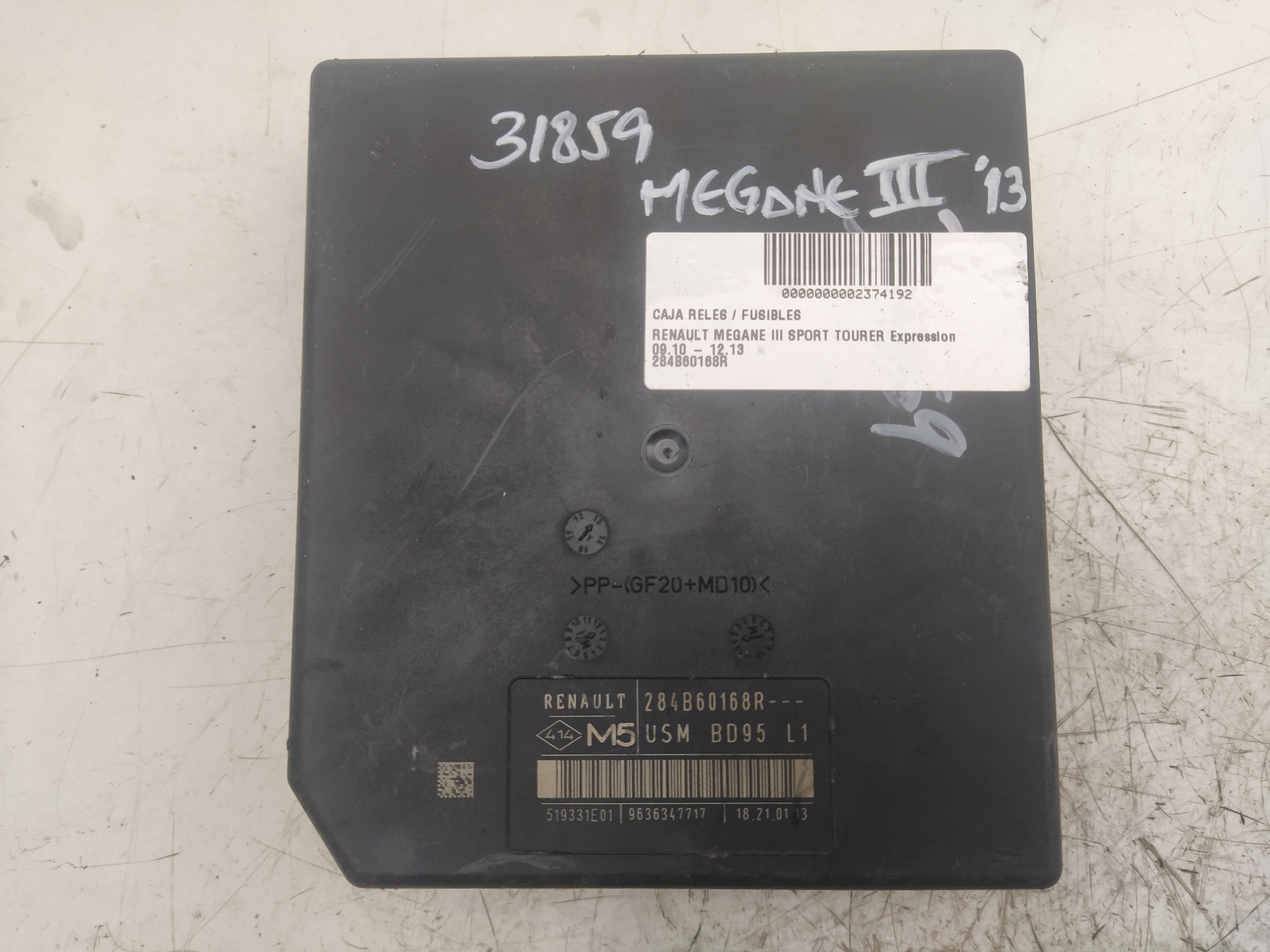RENAULT Megane 3 generation (2008-2020) Fuse Box 284B60168R, USMBD95L1, 519331E01 24030959