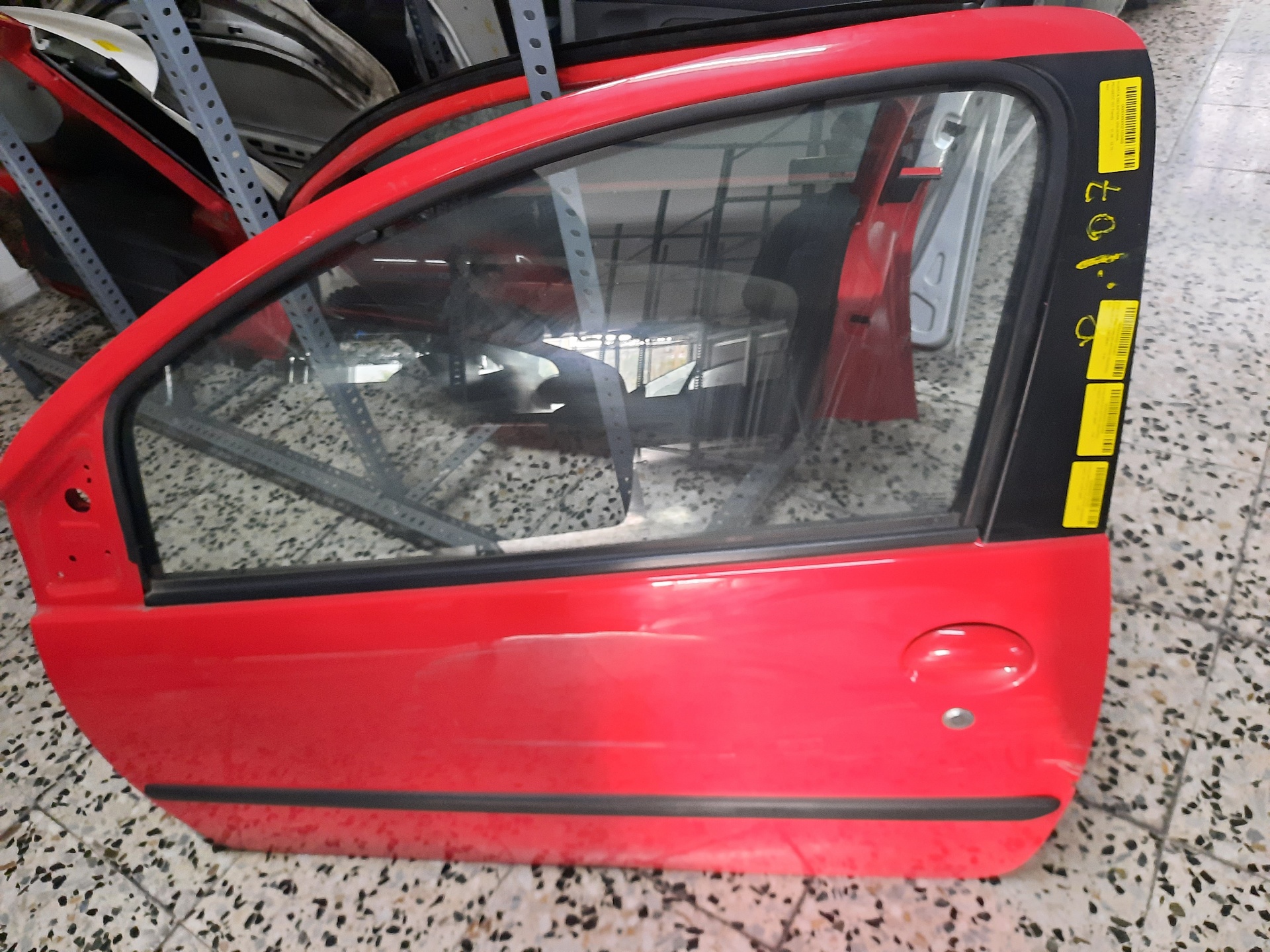 PEUGEOT 107 Peugeot 107 (2005-2014) Lève-vitre de porte avant gauche 698200H020 18623191