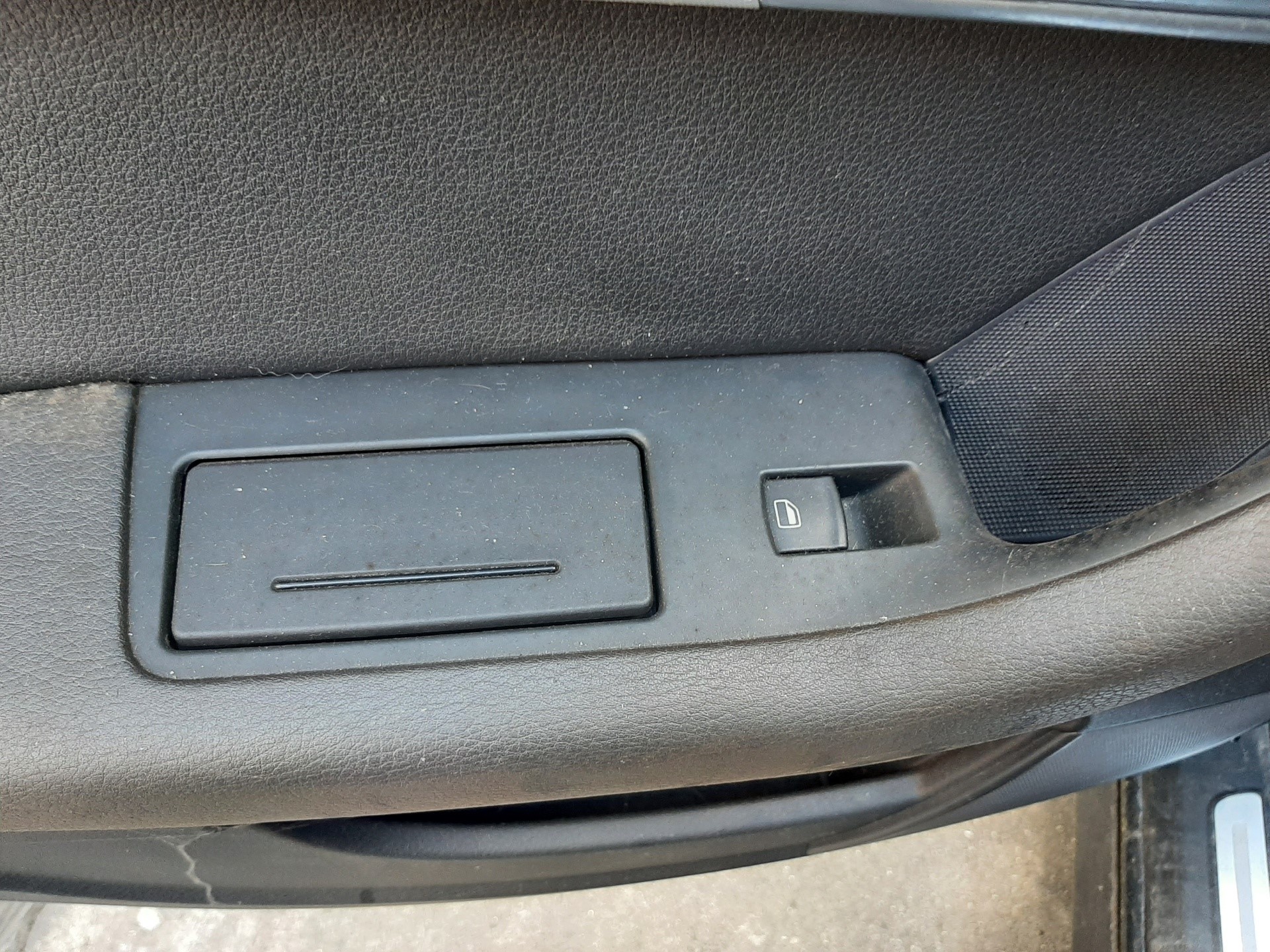 AUDI A6 C6/4F (2004-2011) Rear Right Door Window Control Switch 4F0959855A5PR 22288458
