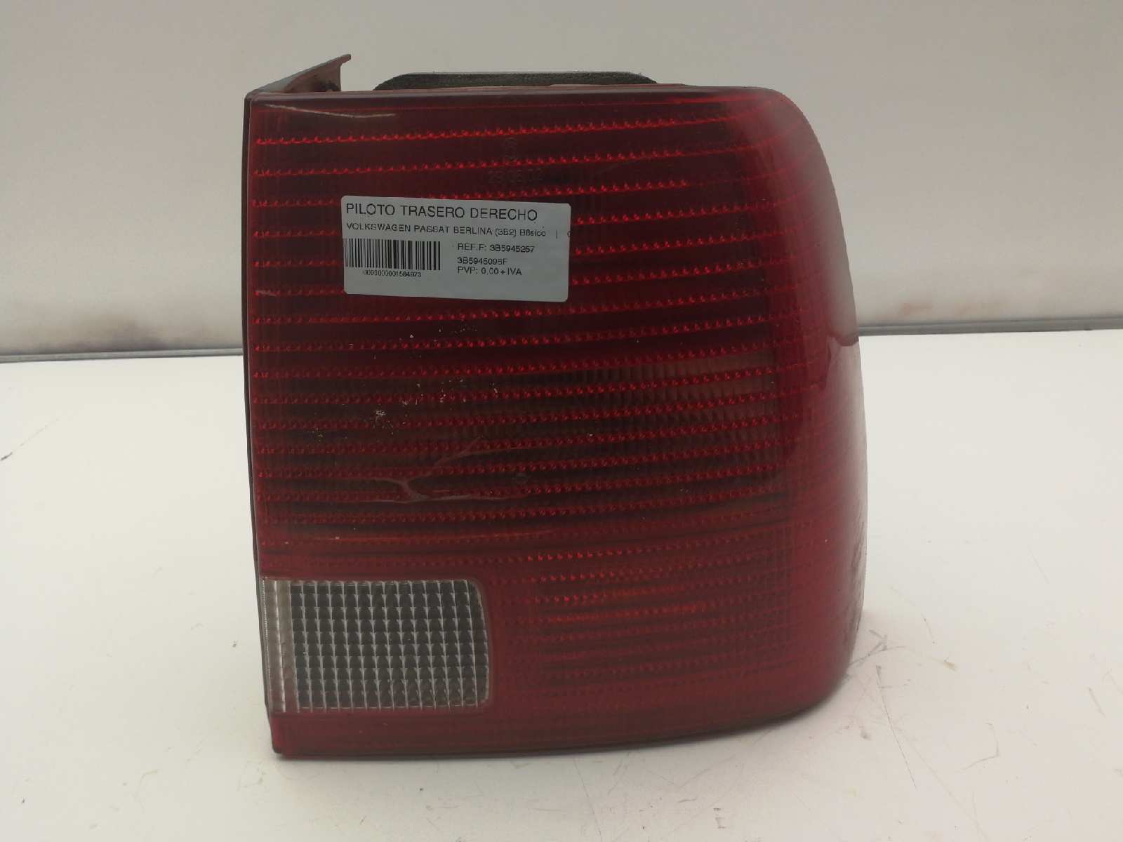 VOLKSWAGEN Passat B5 (1996-2005) Rear Right Taillight Lamp 3B5945257, 3B5945096F 18491072