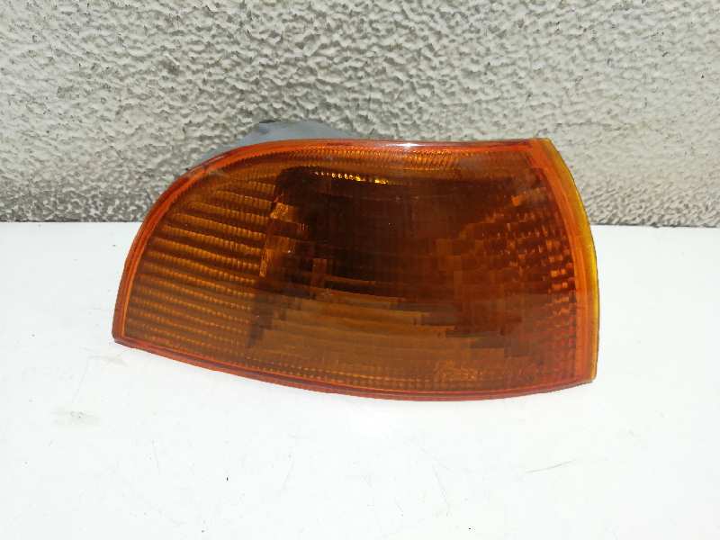 FIAT Punto 1 generation (1993-1999) Front Right Fender Turn Signal 46402655, 46402657 18528558