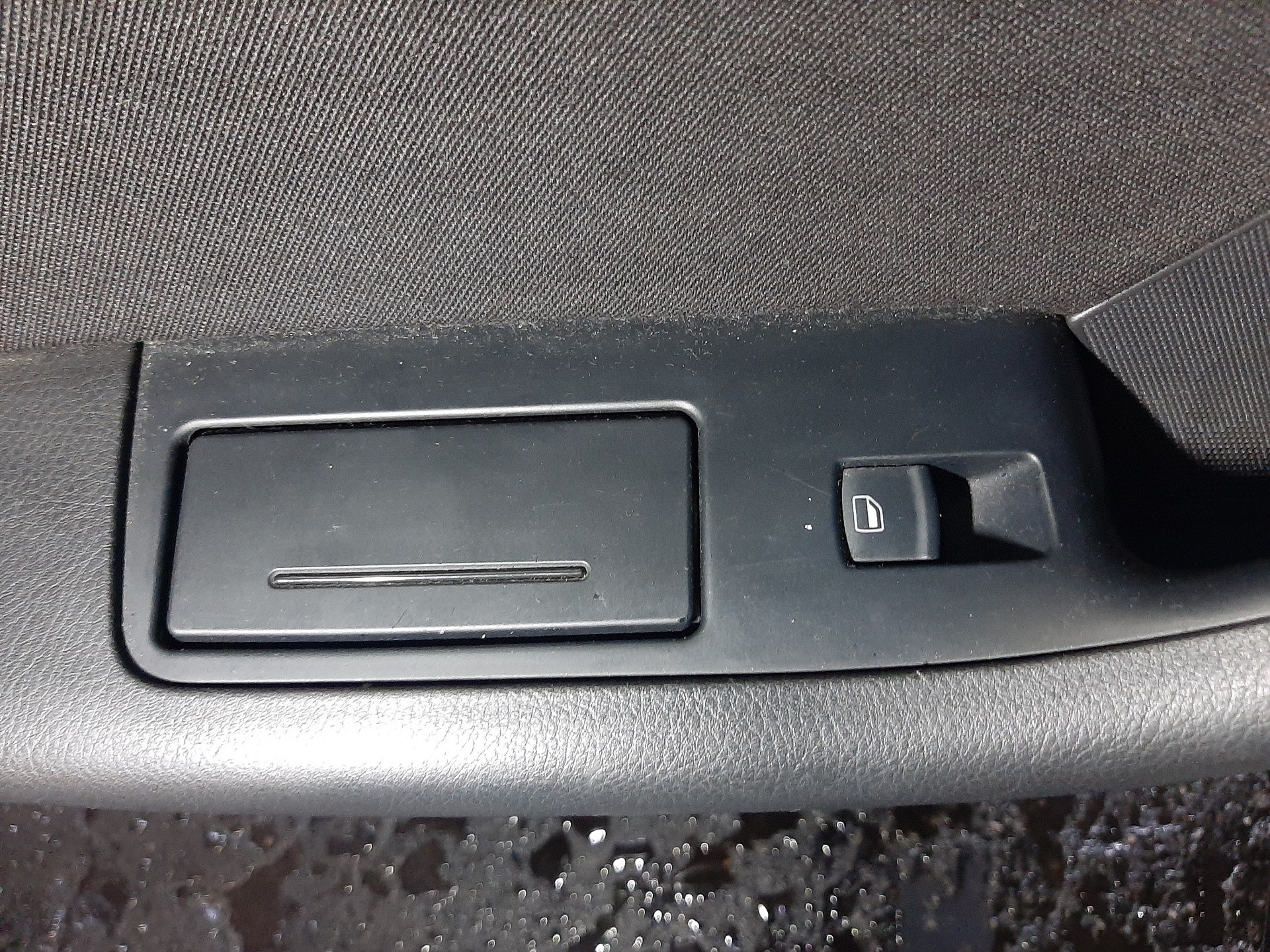 AUDI A6 C6/4F (2004-2011) Rear Right Door Window Control Switch 4F0839461B 23010676
