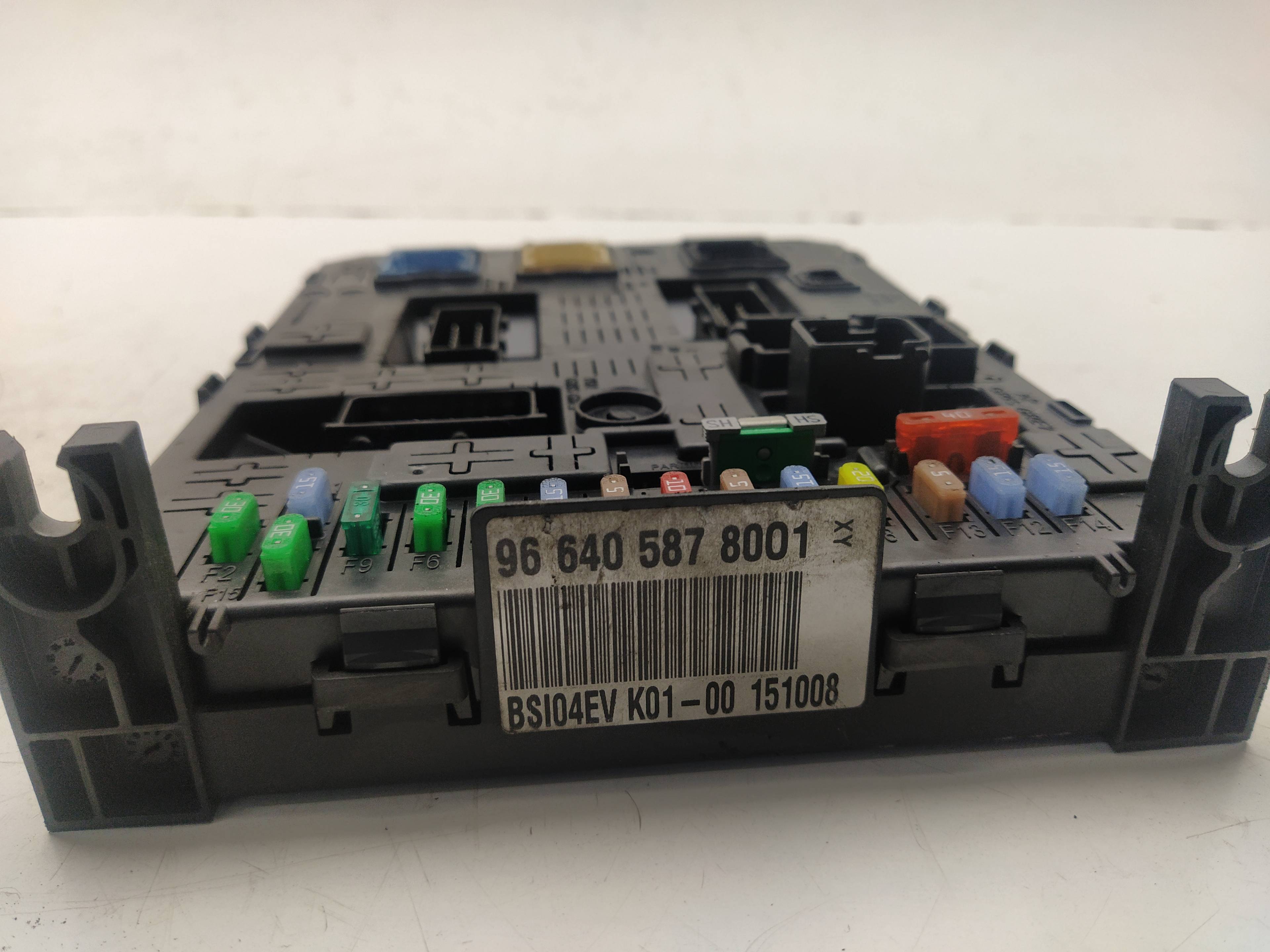 PEUGEOT C4 1 generation (2004-2011) Fuse Box 281208364 18621824