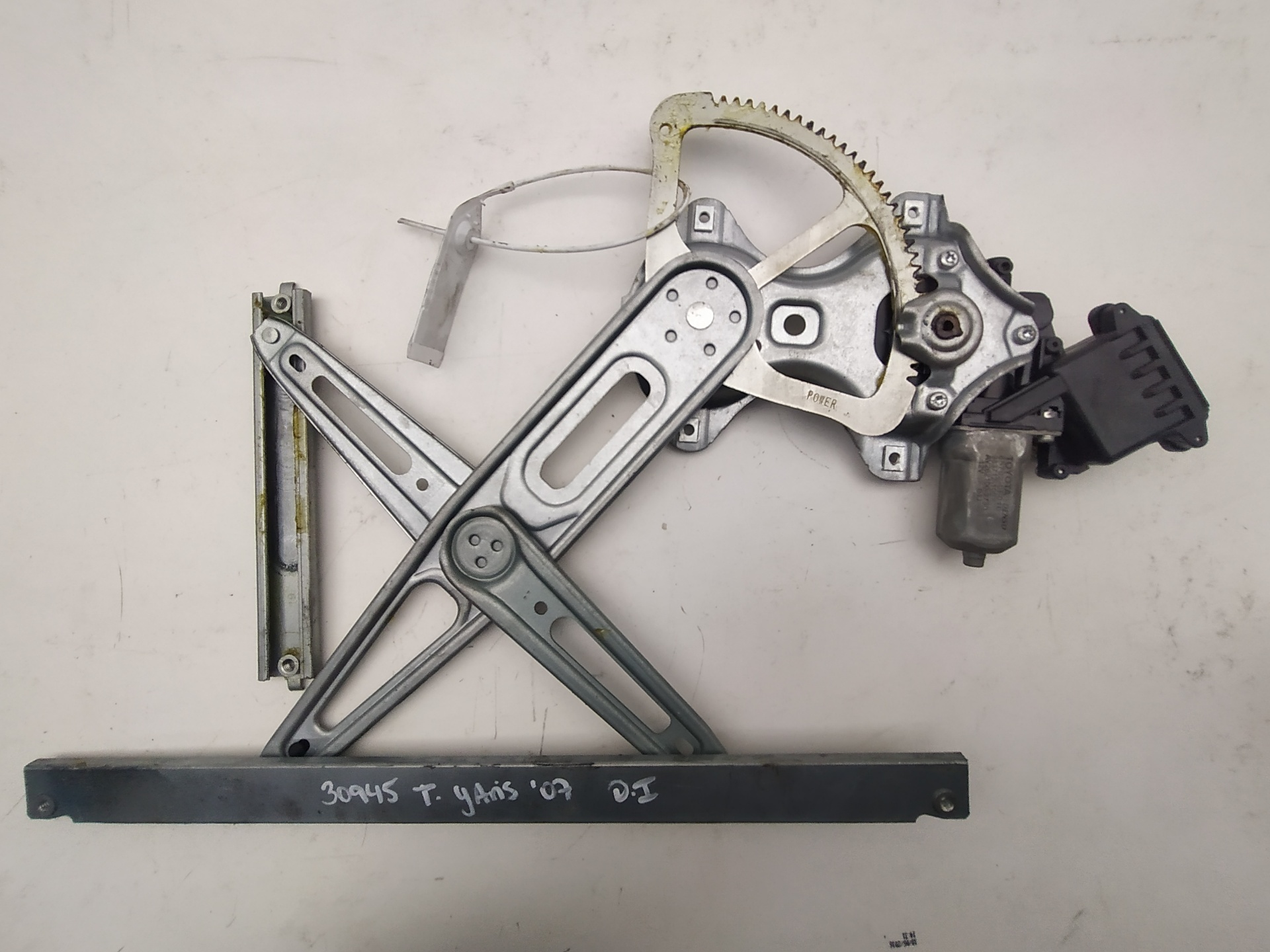 TOYOTA Yaris 2 generation (2005-2012) Front Left Door Window Regulator 98372202,857200110B 23685384