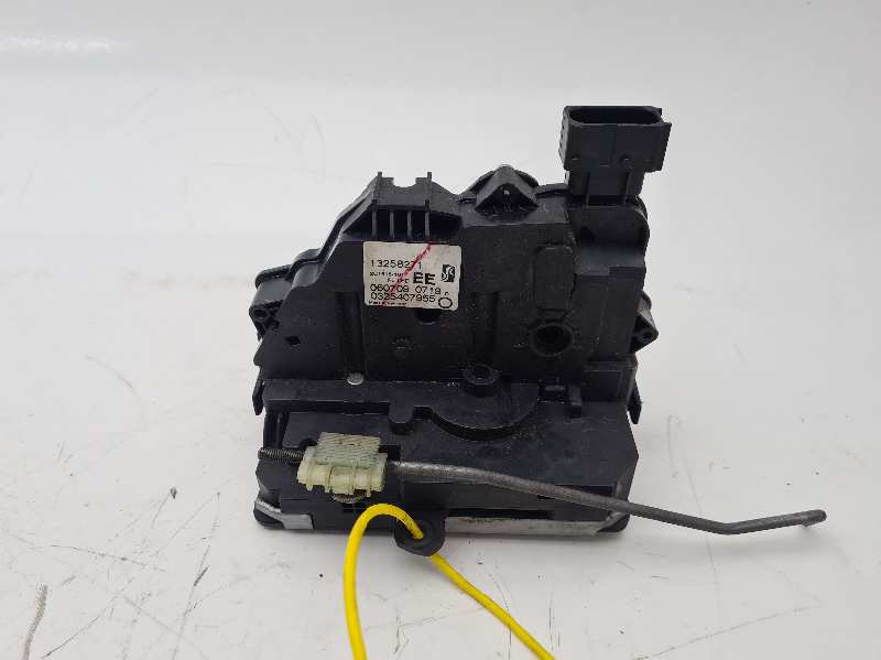 OPEL Corsa D (2006-2020) Front Left Door Lock 13258271 25909875