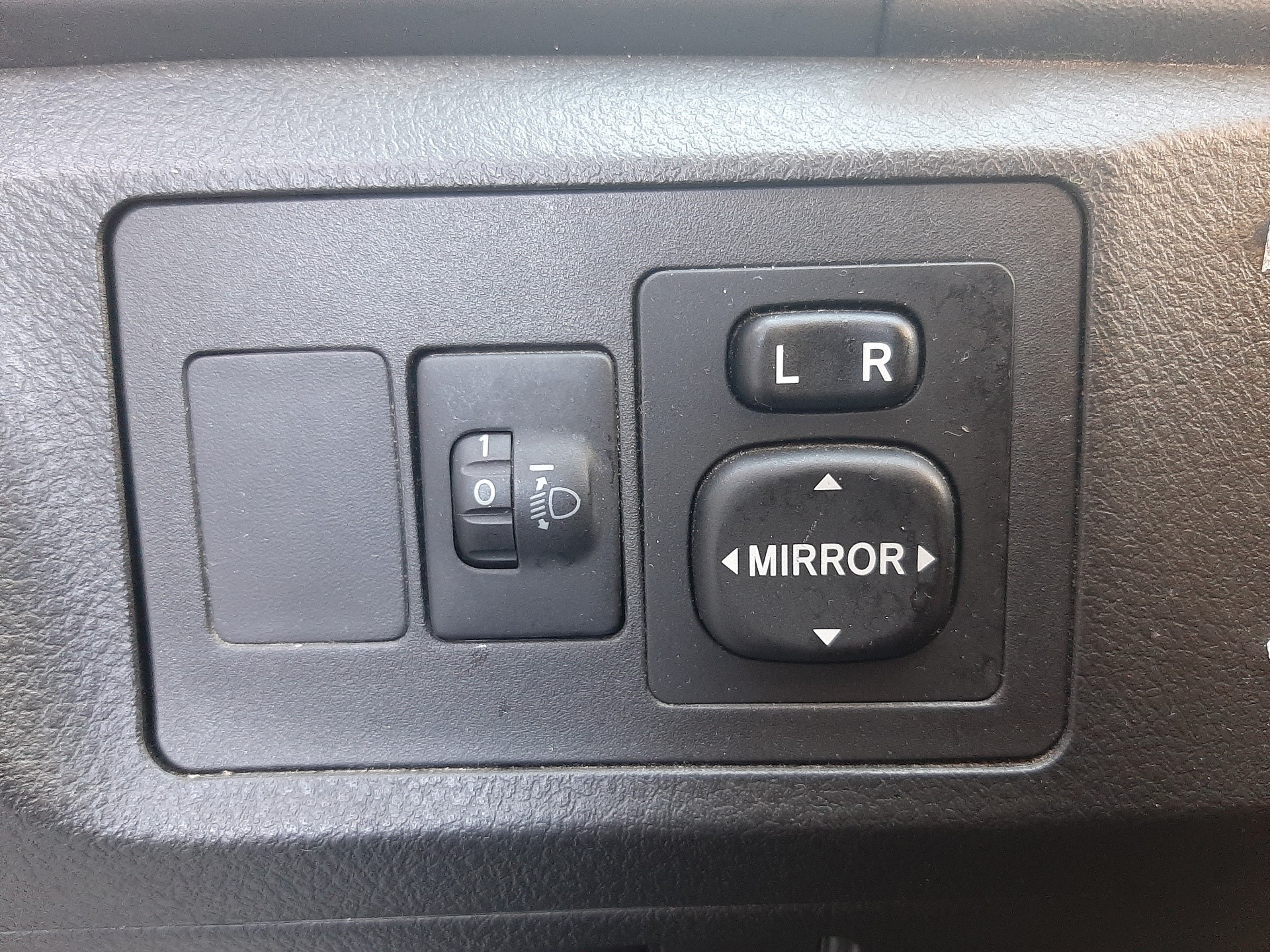 TOYOTA Verso 1 generation (2009-2015) Unitate de control comutator faruri 8414005190 22289390