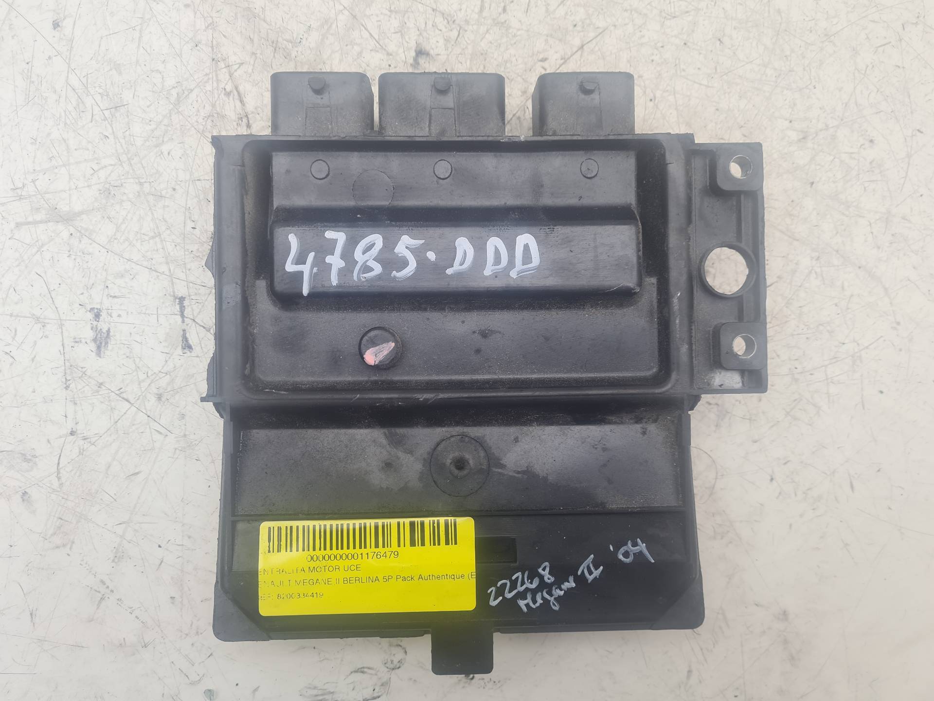 RENAULT Megane 2 generation (2002-2012) Engine Control Unit ECU 8200334419, 8200414354 18432613