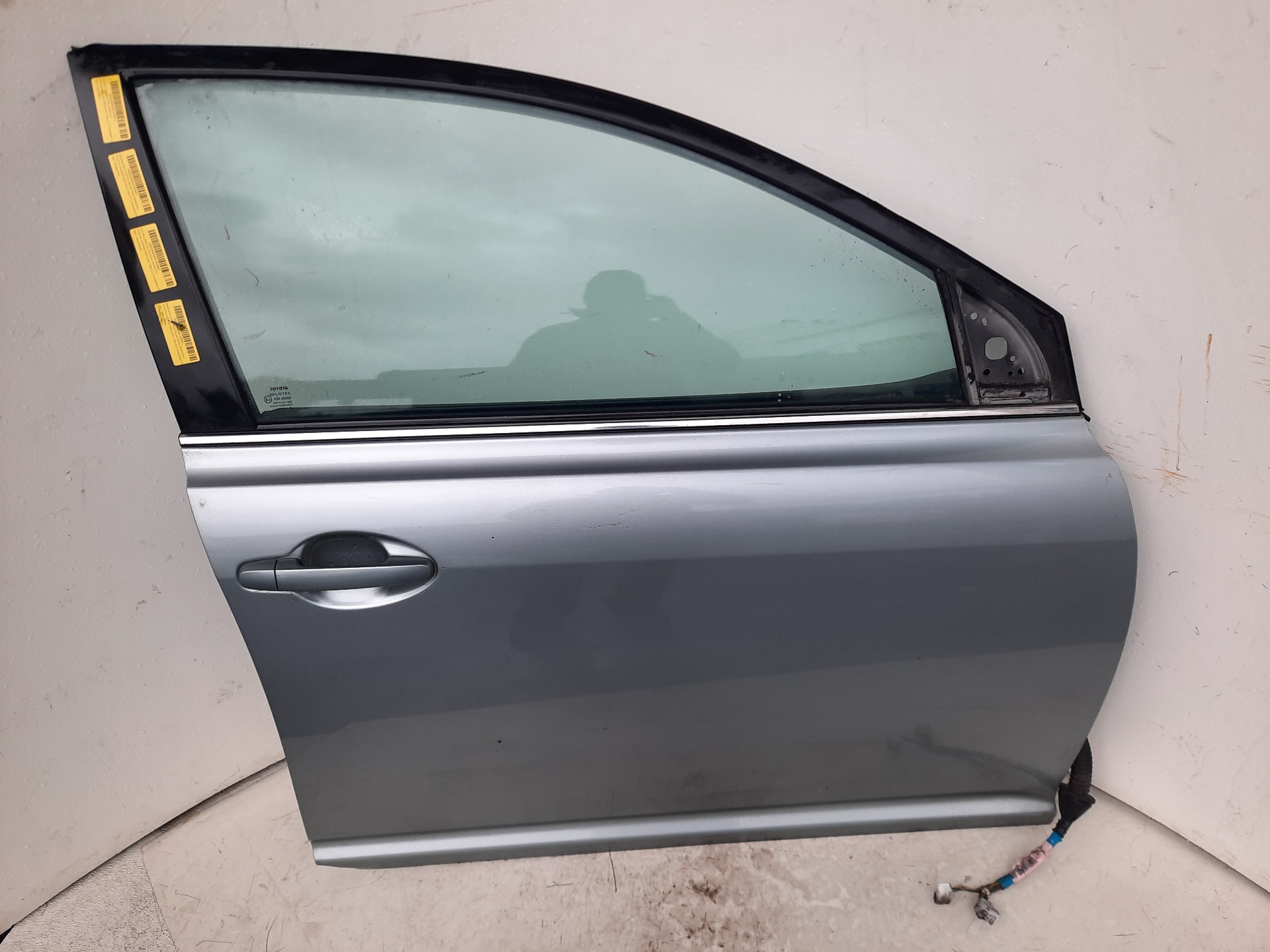 TOYOTA Avensis 2 generation (2002-2009) Front Right Door 6700105050 18623195