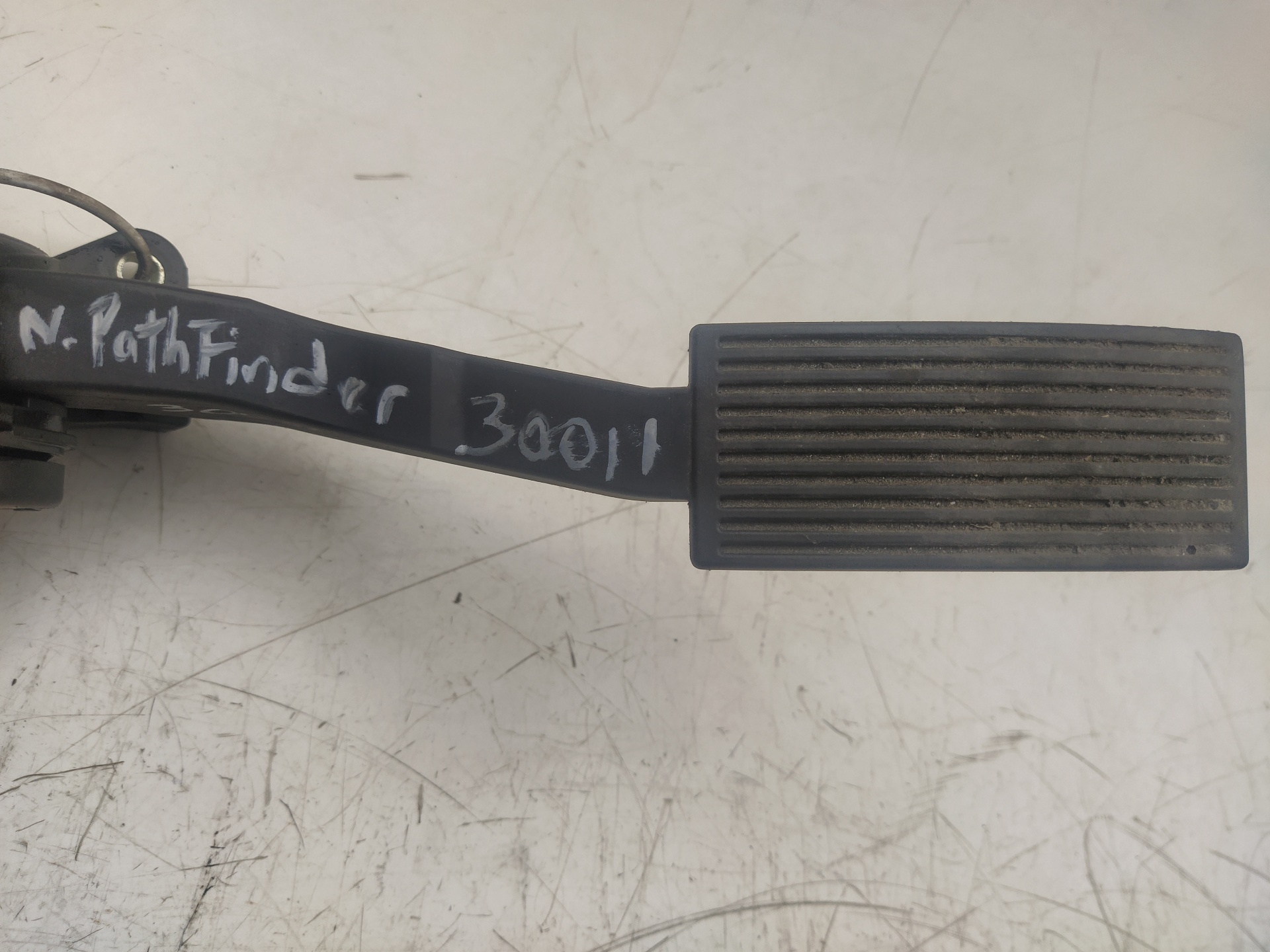 NISSAN Pathfinder R51 (2004-2014) Throttle Pedal 18002EA000 23722013