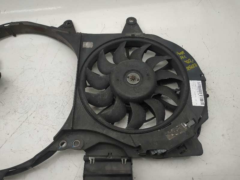 SUZUKI A4 B6/8E (2000-2005) Porlasztóventilátor 1039867007X 18541679