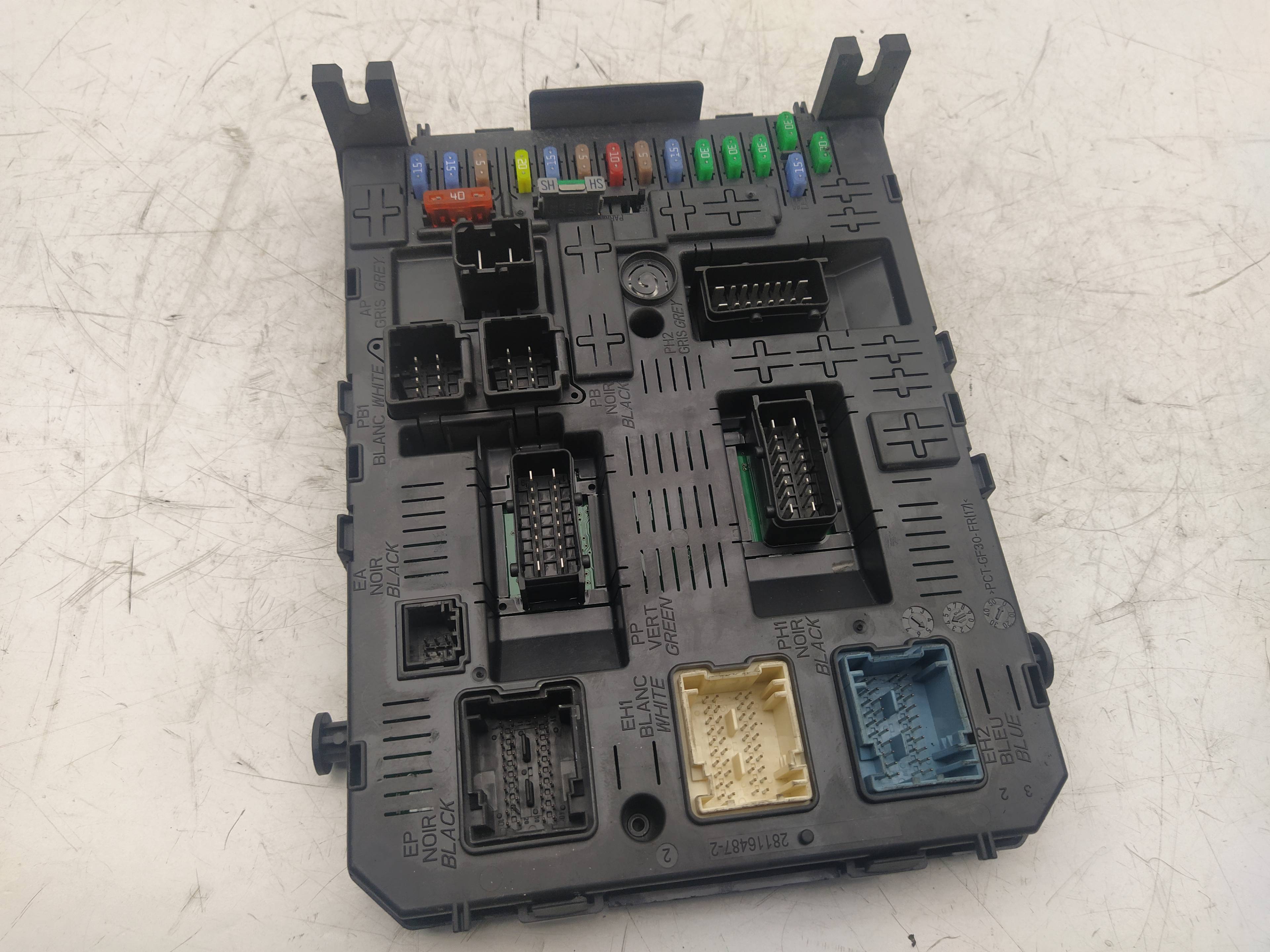 CITROËN C4 Picasso 2 generation (2013-2018) Fuse Box 281197595 24013924