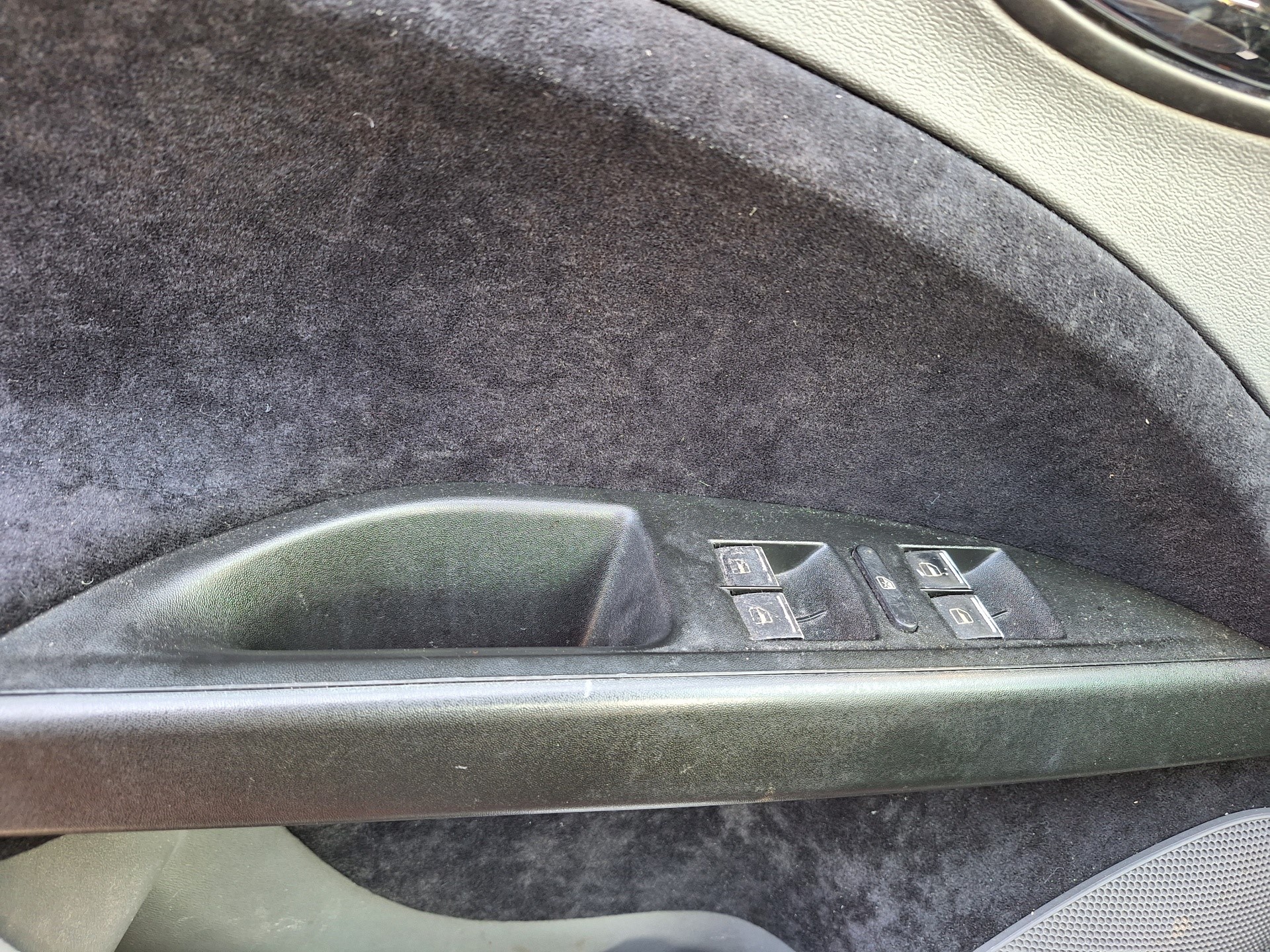 SEAT Toledo 3 generation (2004-2010) Front Left Door Window Switch 5P1867171A 23840574