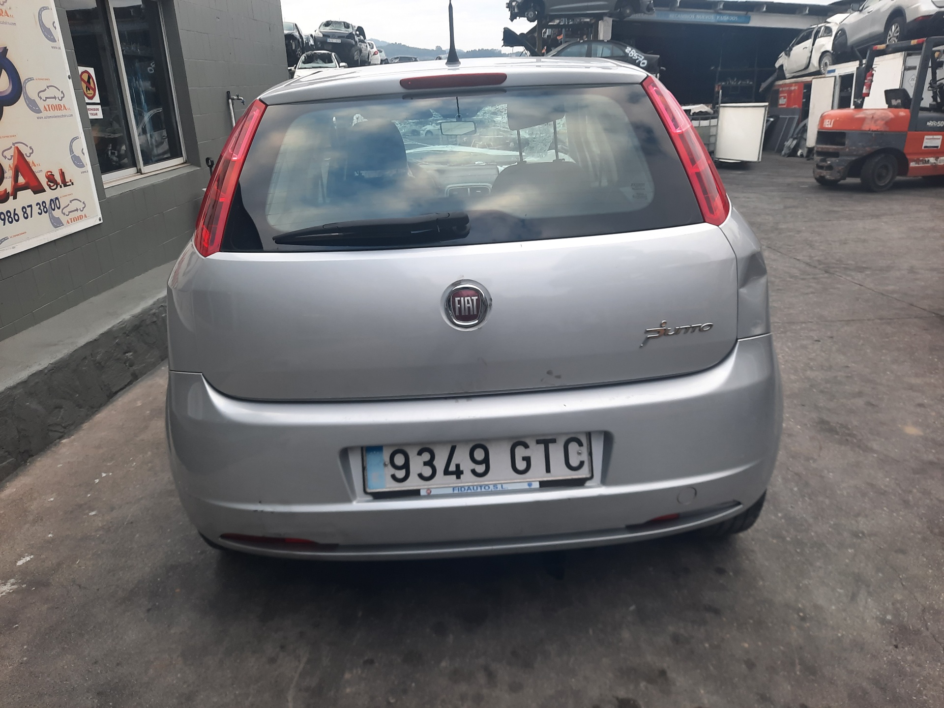 FIAT Punto 3 generation (2005-2020) Фонарь задний правый 517015900 18611811