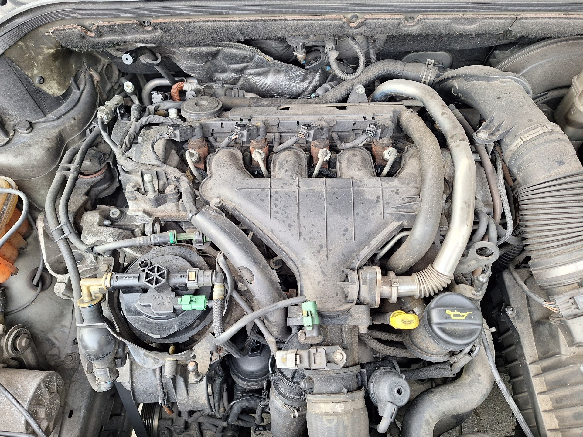 PEUGEOT 407 1 generation (2004-2010) Engine HRH 25207250