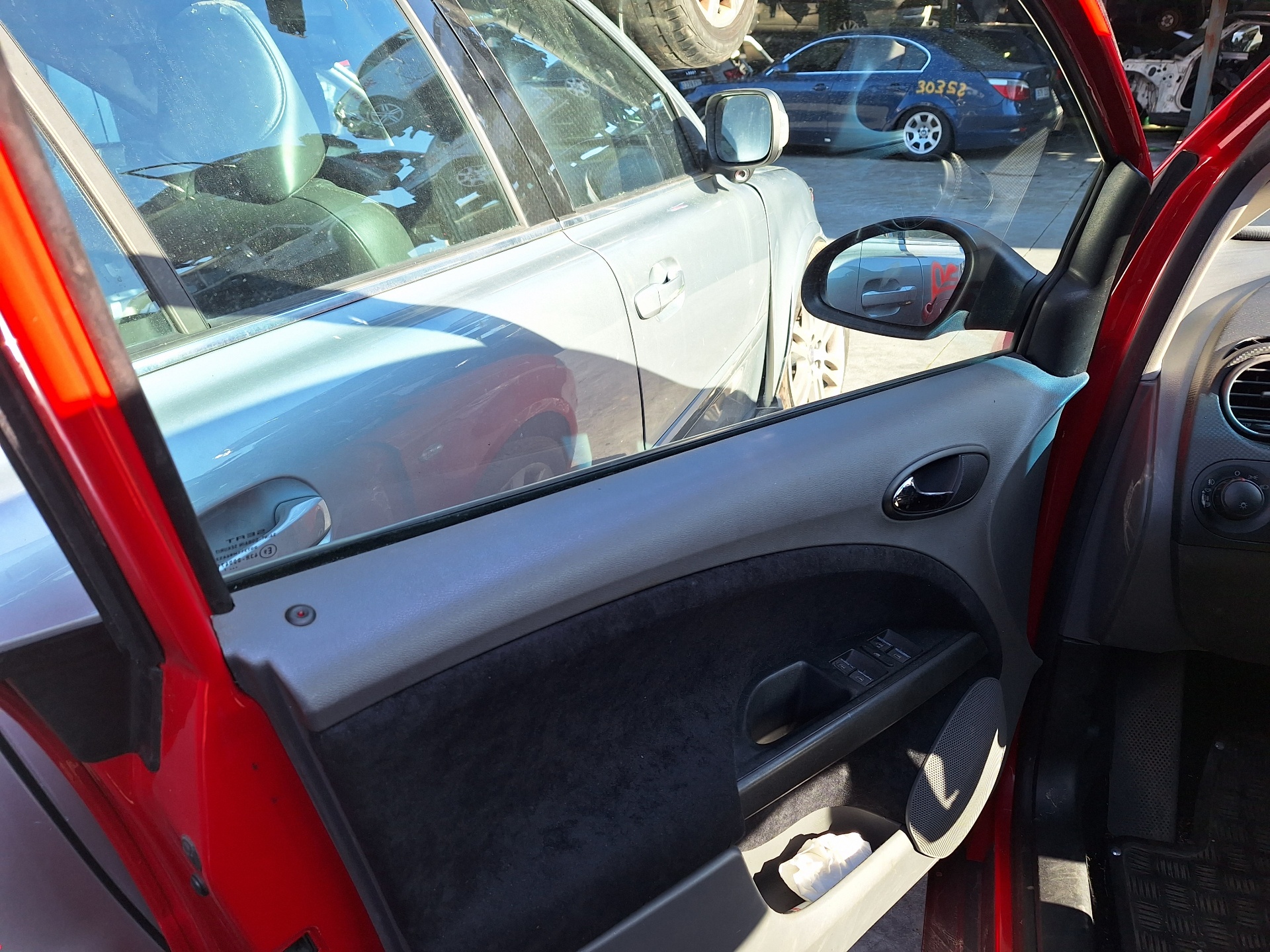 SEAT Toledo 3 generation (2004-2010) Front Left Door Window Regulator 5P0837461 23840560