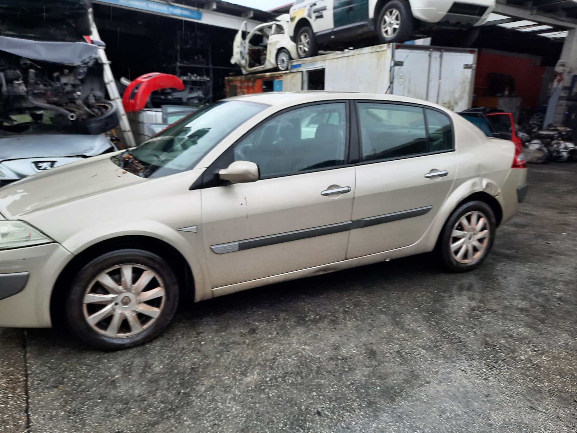 RENAULT Megane 2 generation (2002-2012) Фонарь задний левый 8200417345 25401637