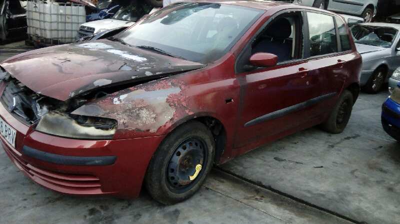 FIAT Stilo 1 generation (2001-2010) Vasen takavalo 46786565 18453395