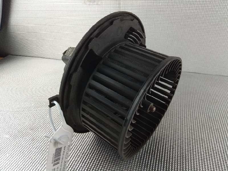 BMW 3 Series E90/E91/E92/E93 (2004-2013) Motor încălzitor interior 6411693366308, 985465S, 64116933664 18451732