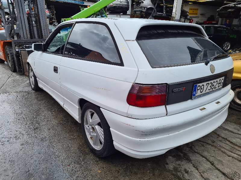 OPEL Astra F (1991-2002) Трапеции стеклоочистителей 22084735 18543083