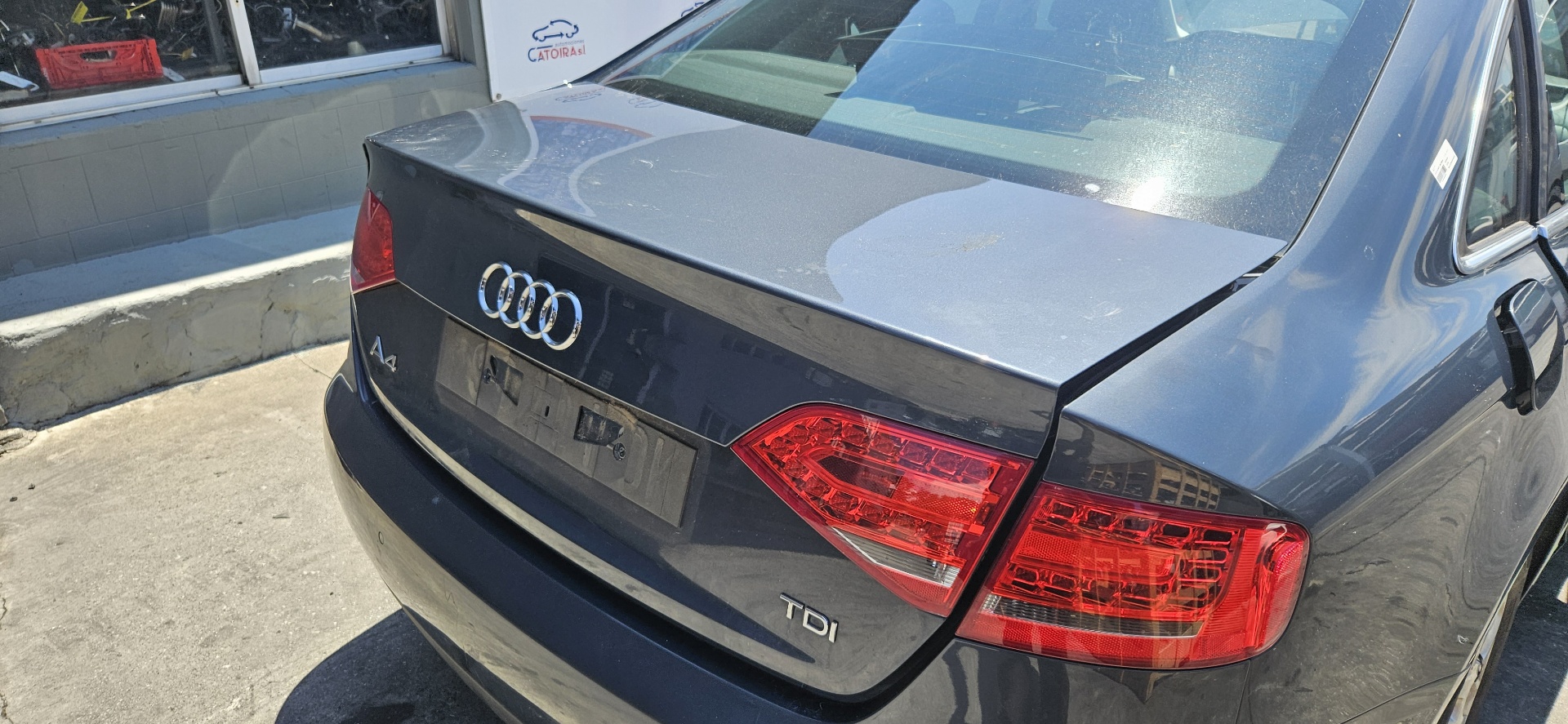 AUDI A4 B8/8K (2011-2016) Coffre arrière 25351463