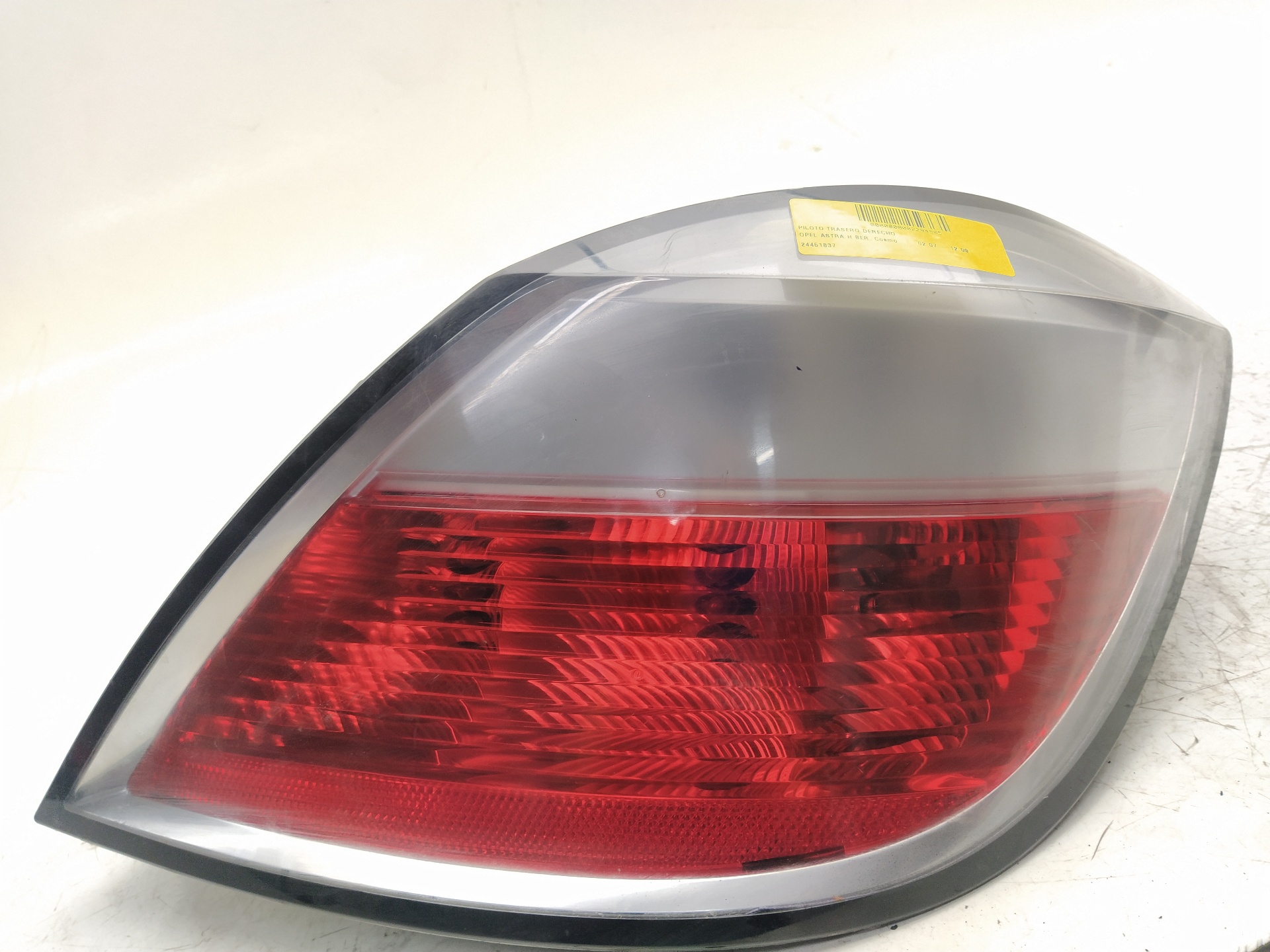 OPEL Astra J (2009-2020) Rear Right Taillight Lamp 24451837 22289583