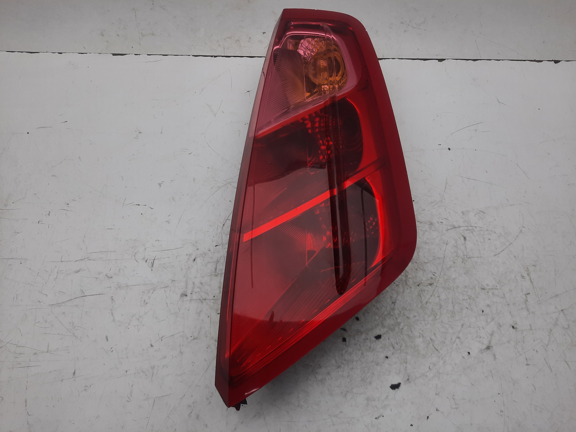 FIAT Punto 3 generation (2005-2020) Rear Right Taillight Lamp 517015900 18611811