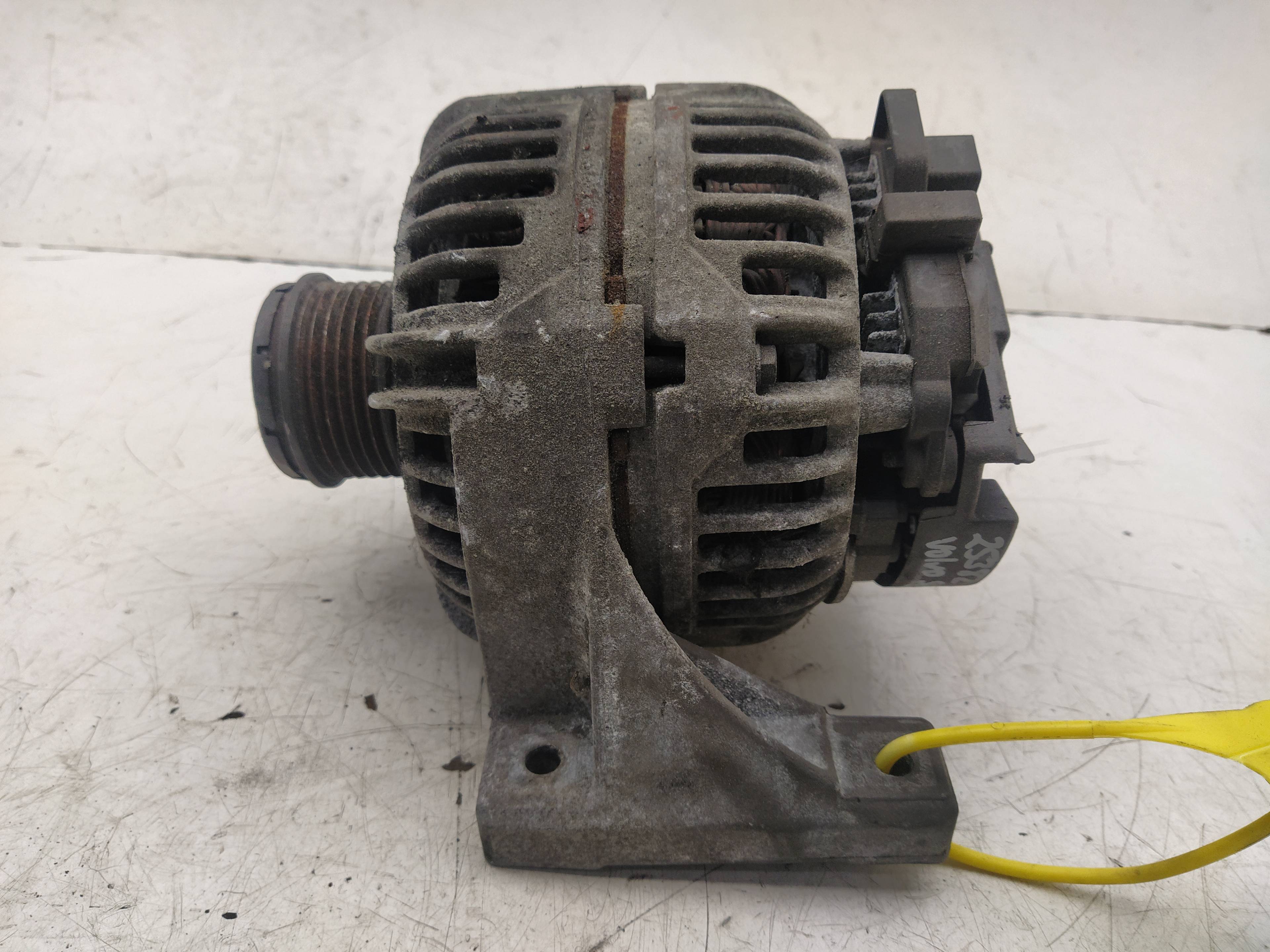 LEXUS S60 1 generation (2000-2009) Alternator 0124525014 18648548