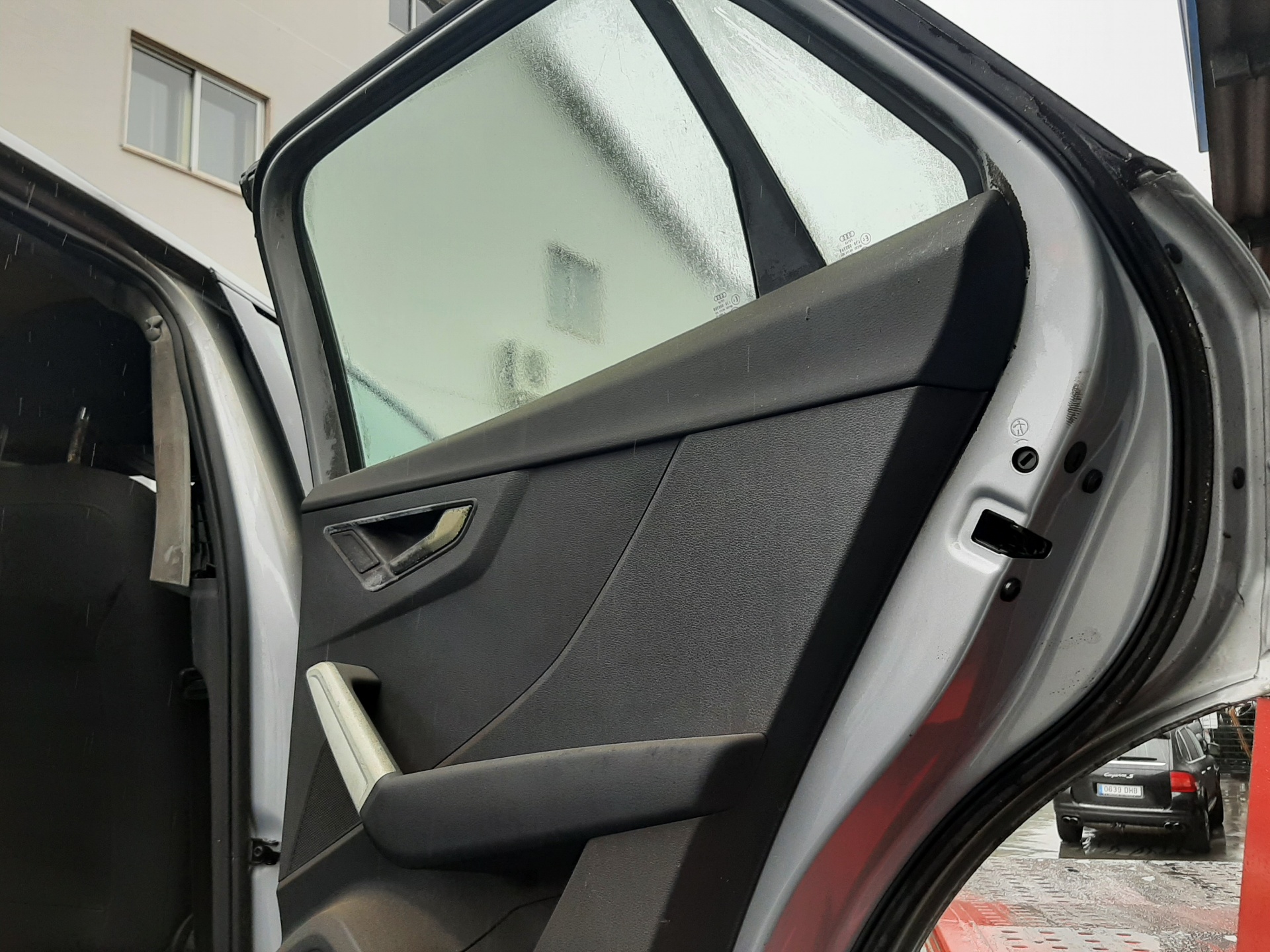 AUDI Q2 1 generation (2016-2024) Rear Right Door Window Regulator 81A839462 22288478