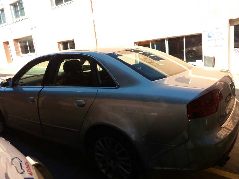 AUDI A4 B6/8E (2000-2005) Priekšējo kreiso durvju logu pacēlājs 8E0837461C 18411467