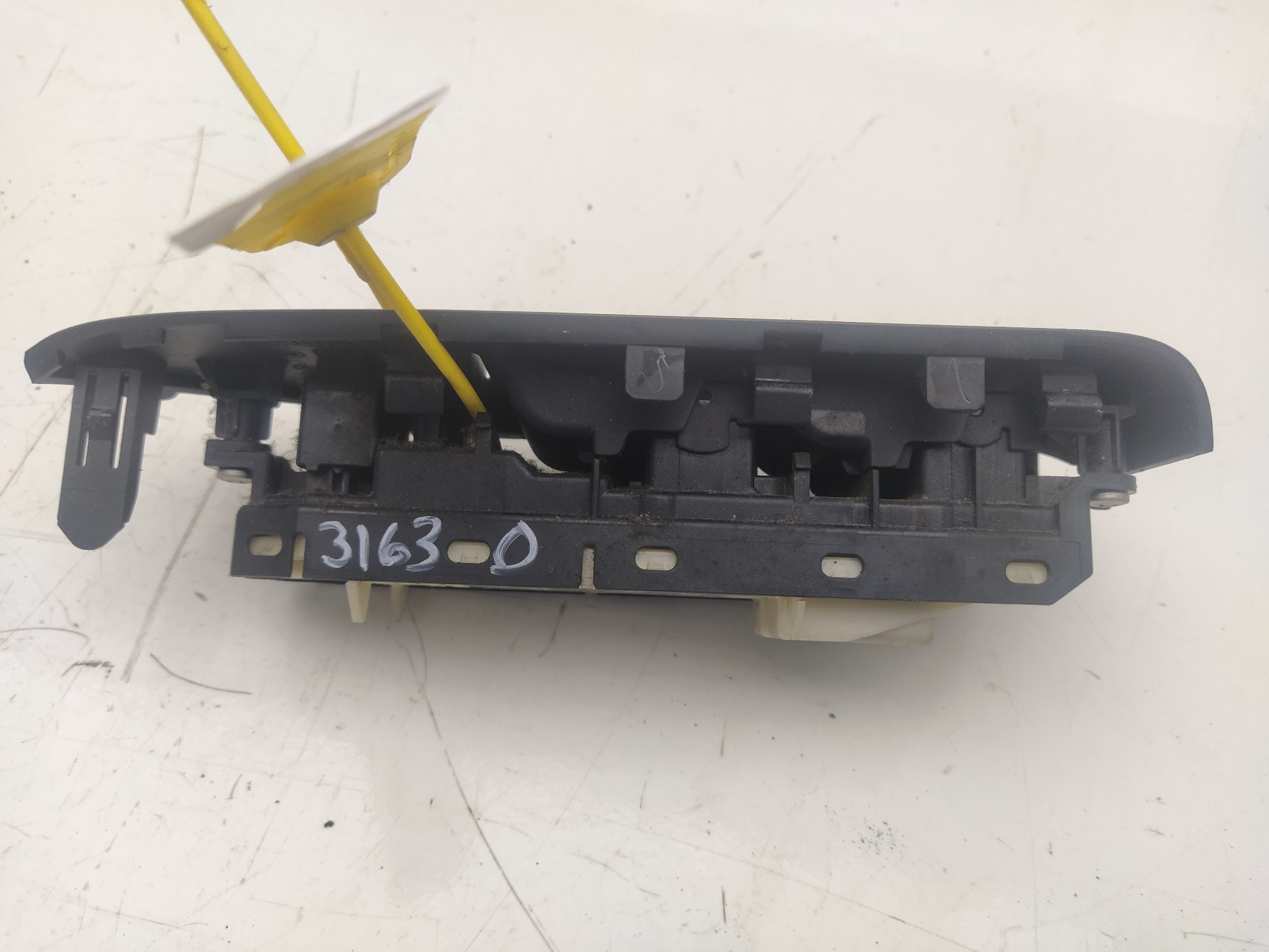 SKODA Prius 3 generation (XW30) (2009-2015) Front Left Door Window Switch 8404033100 24599142