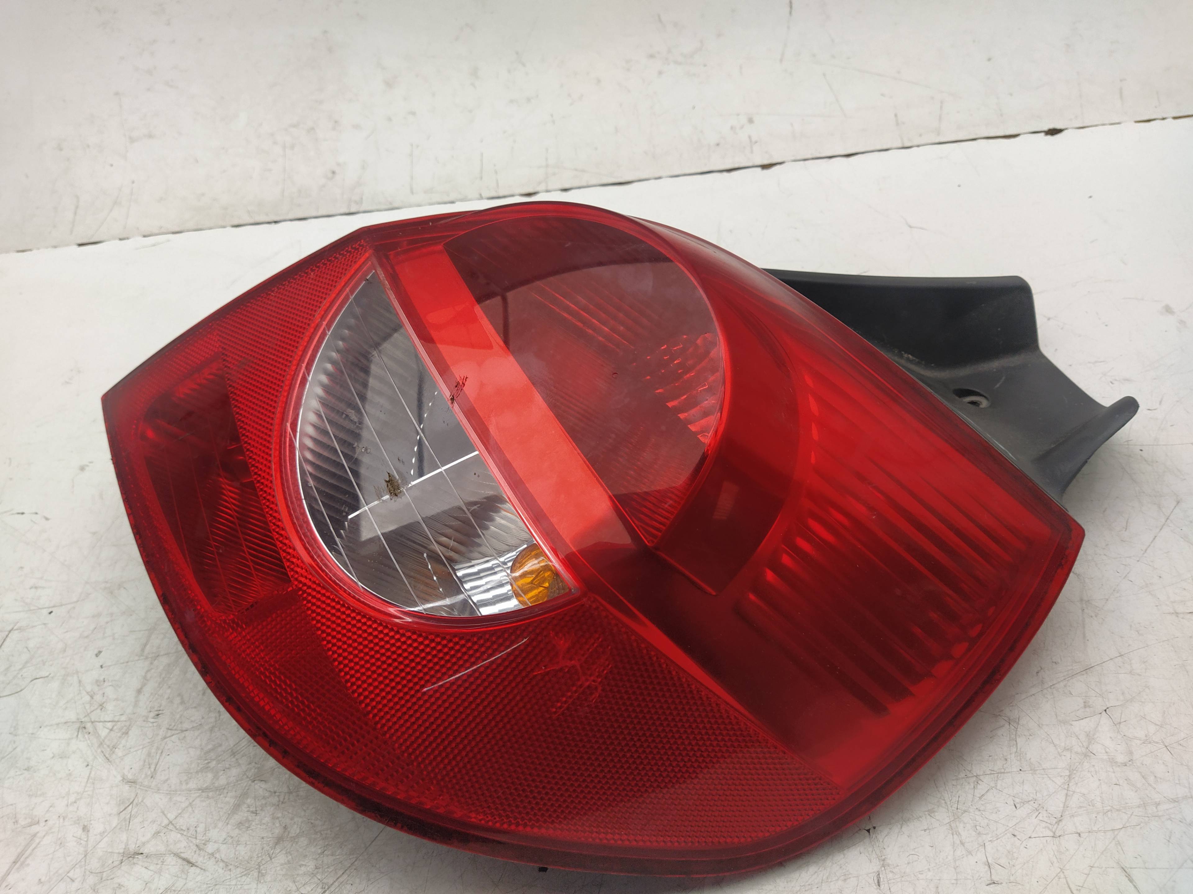 RENAULT Clio 2 generation (1998-2013) Rear Right Taillight Lamp 89035080 18578575