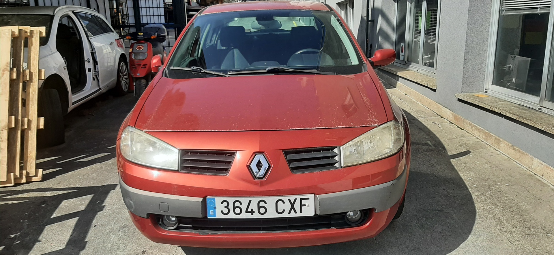 RENAULT Megane 2 generation (2002-2012) Vasemman etuoven ikkunansäädin 400790G 25045044